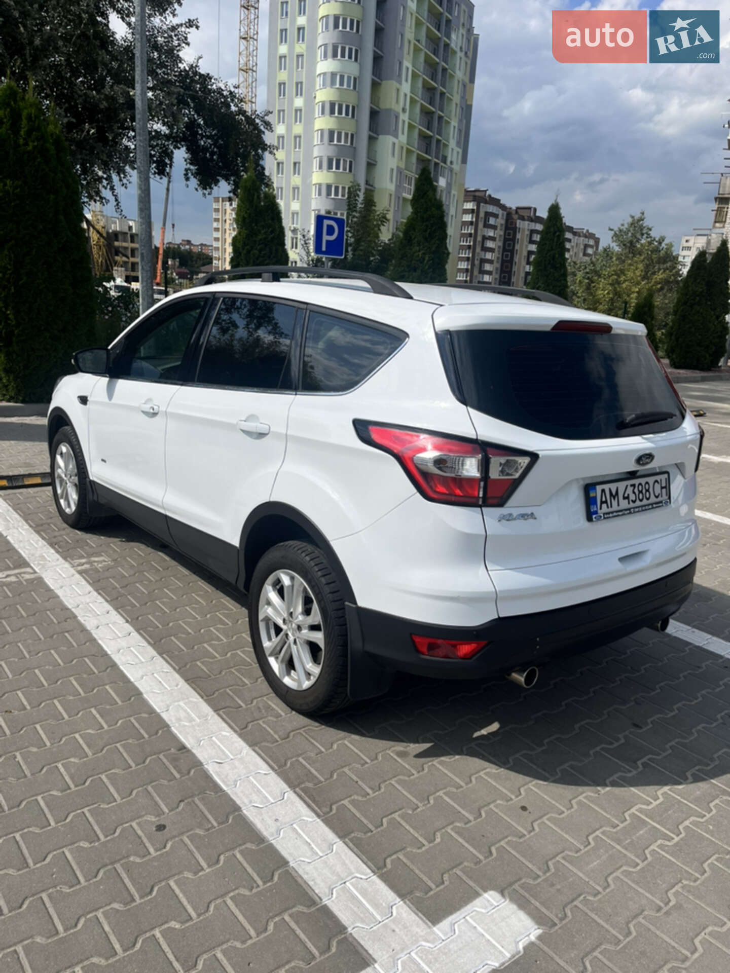 Ford Kuga 2017 VIN WF0AXXWPMAHC85347 фото оголошення 3 з 21