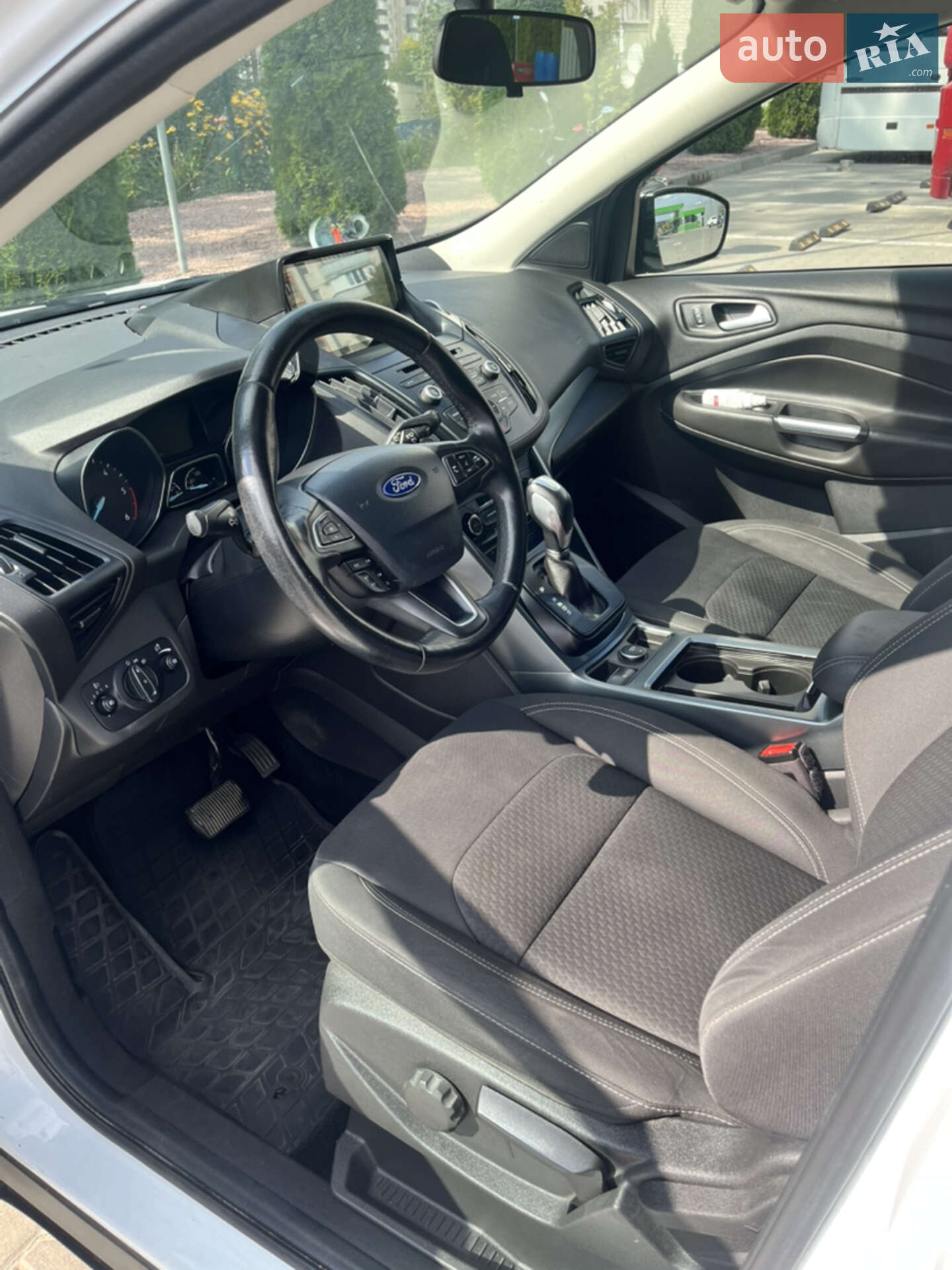 Ford Kuga 2017 VIN WF0AXXWPMAHC85347 фото оголошення 16 з 21