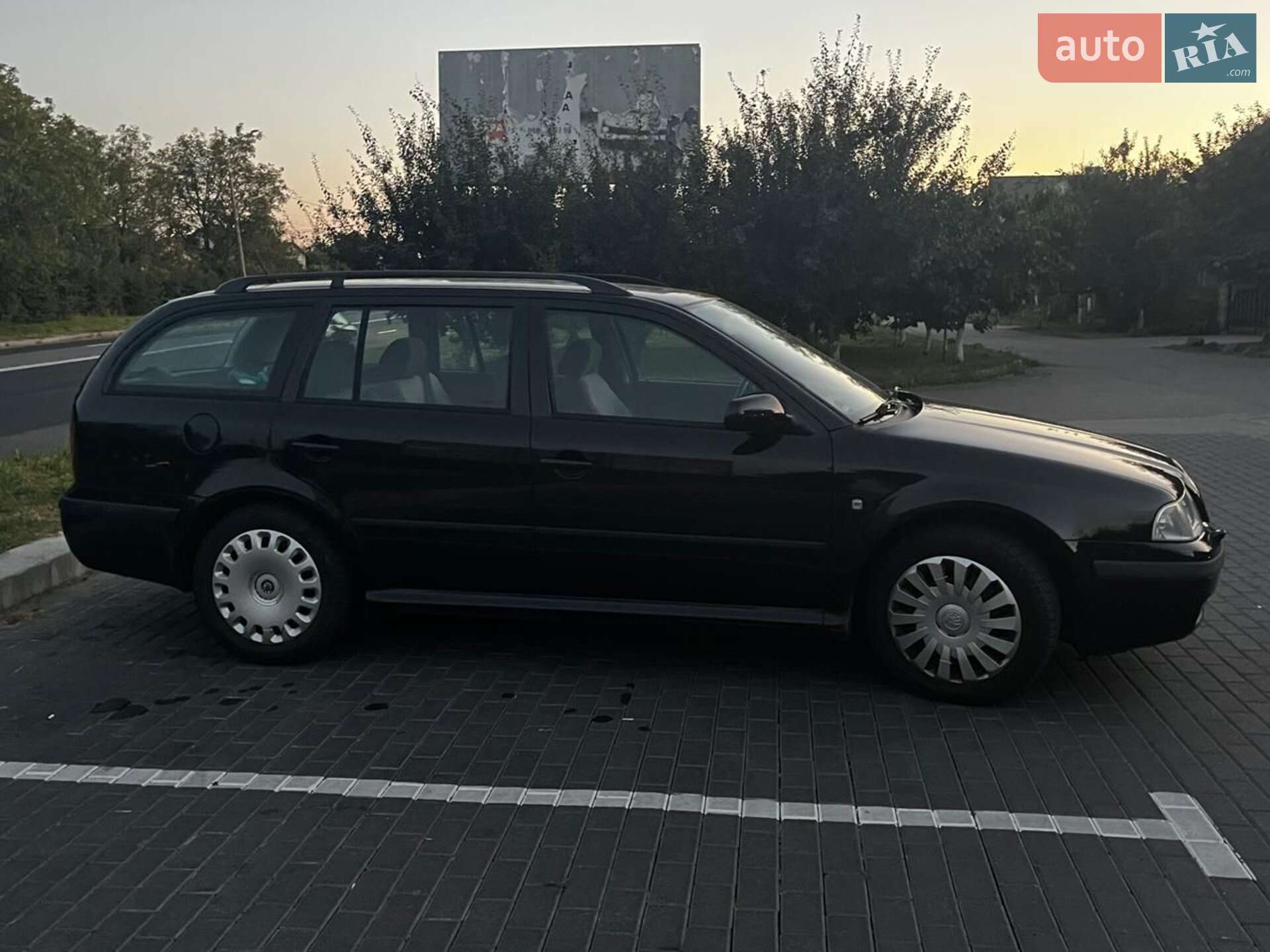 Skoda Octavia 2003 VIN TMBHX21U538706138 фото оголошення 2 з 14