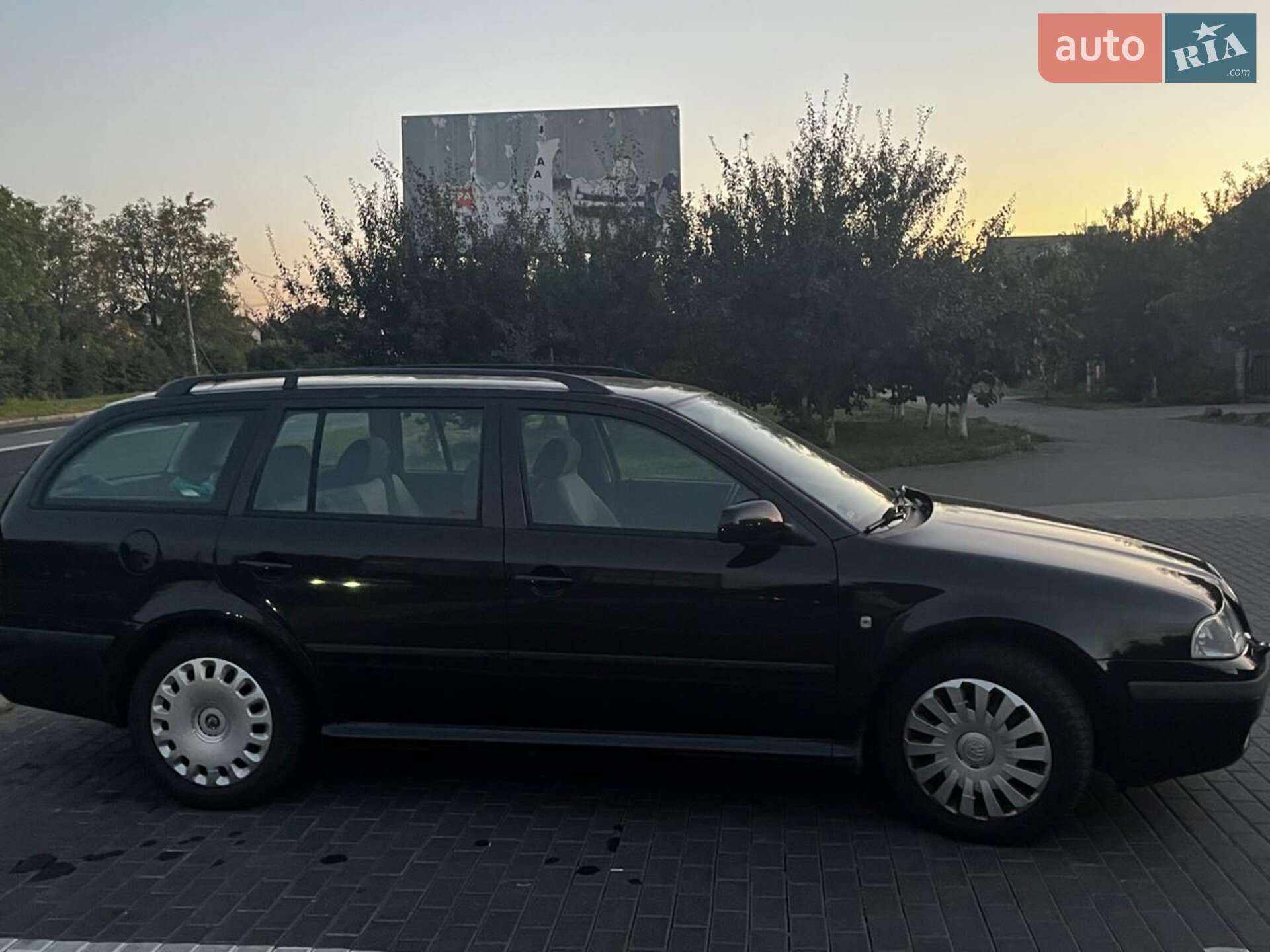 Skoda Octavia 2003 VIN TMBHX21U538706138 фото оголошення 12 з 14