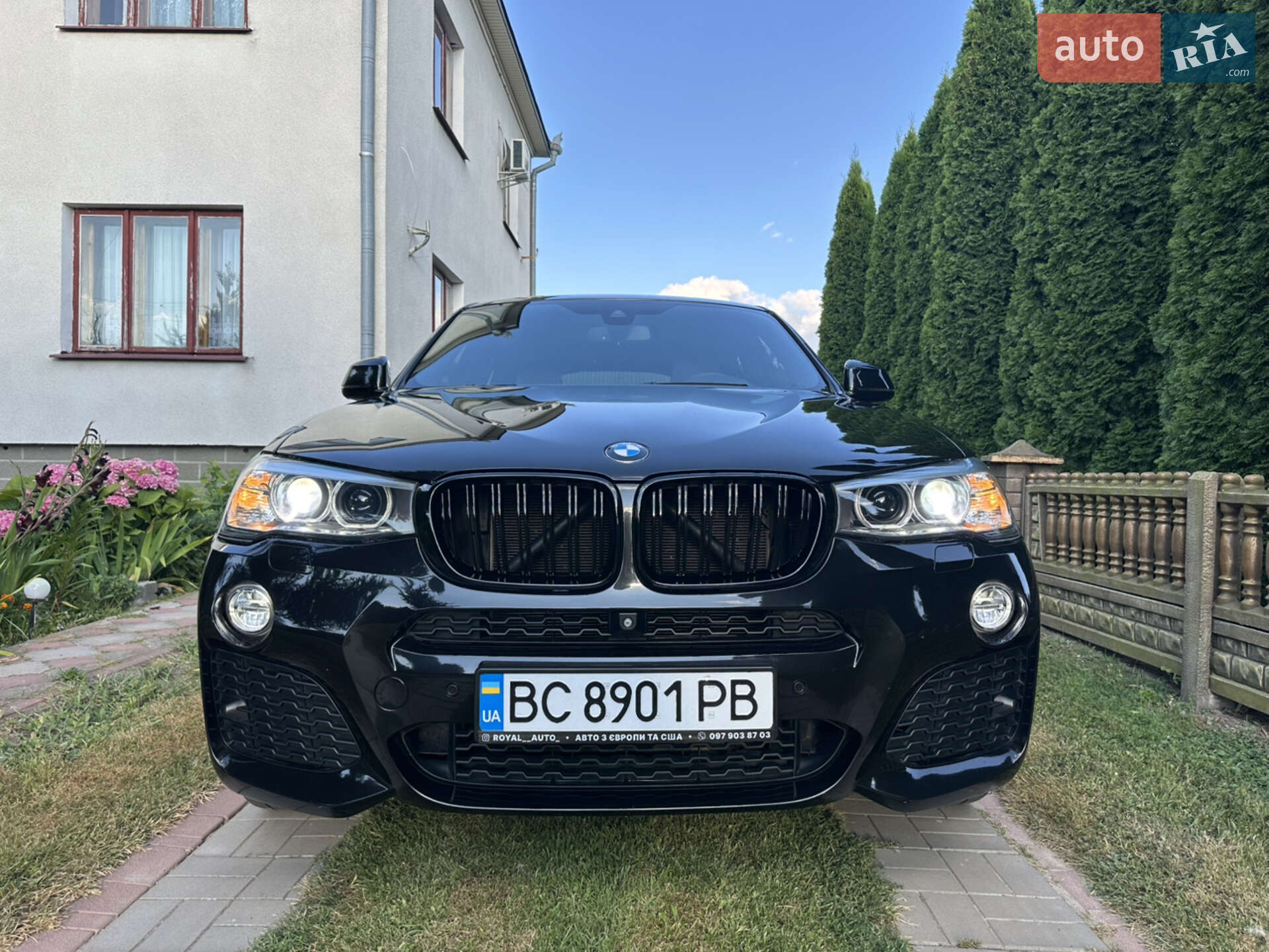 BMW X4 2017 VIN 5UXXW3C56J0T80984 фото оголошення 3 з 36