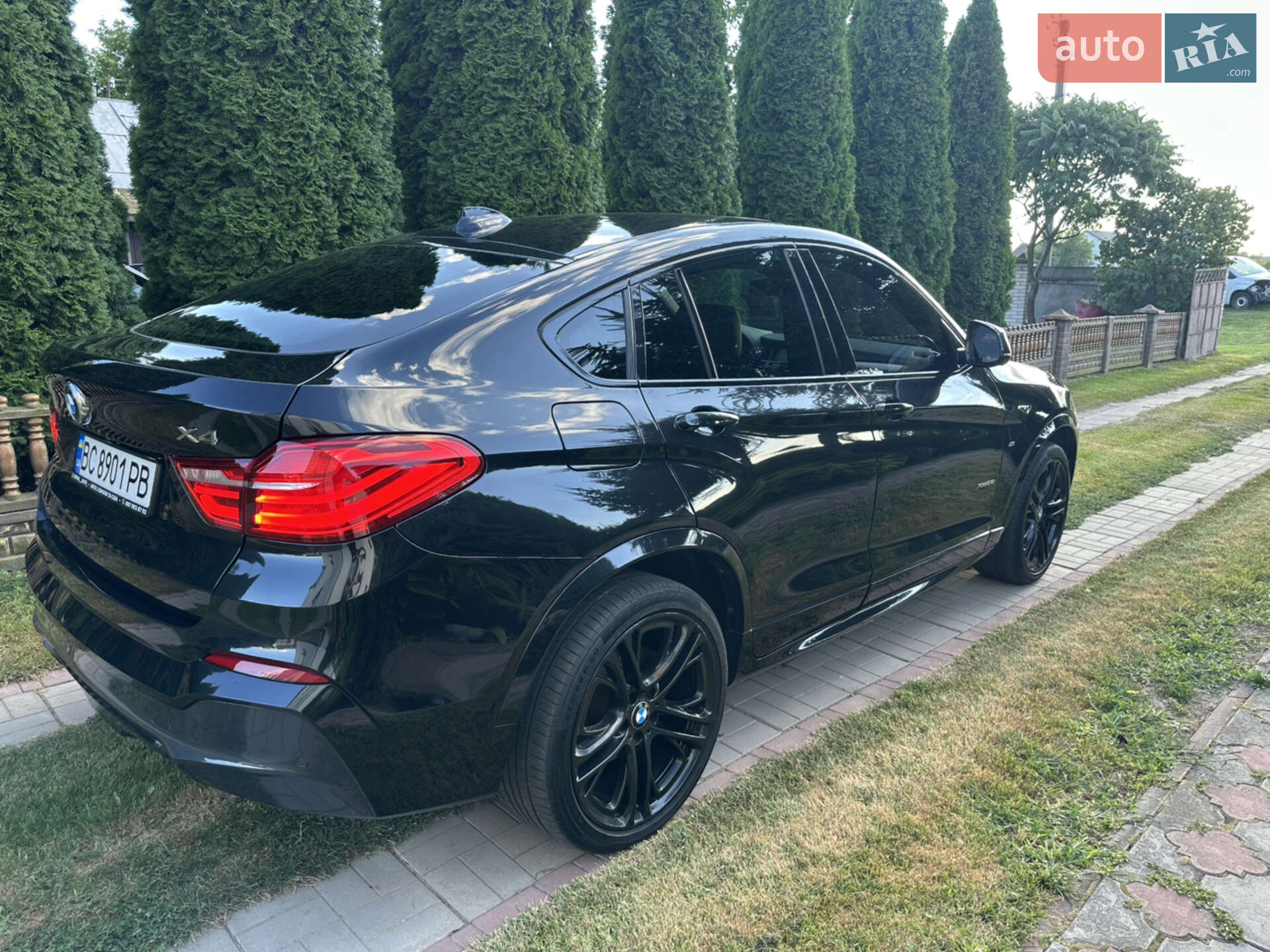 BMW X4 2017 VIN 5UXXW3C56J0T80984 фото оголошення 8 з 36