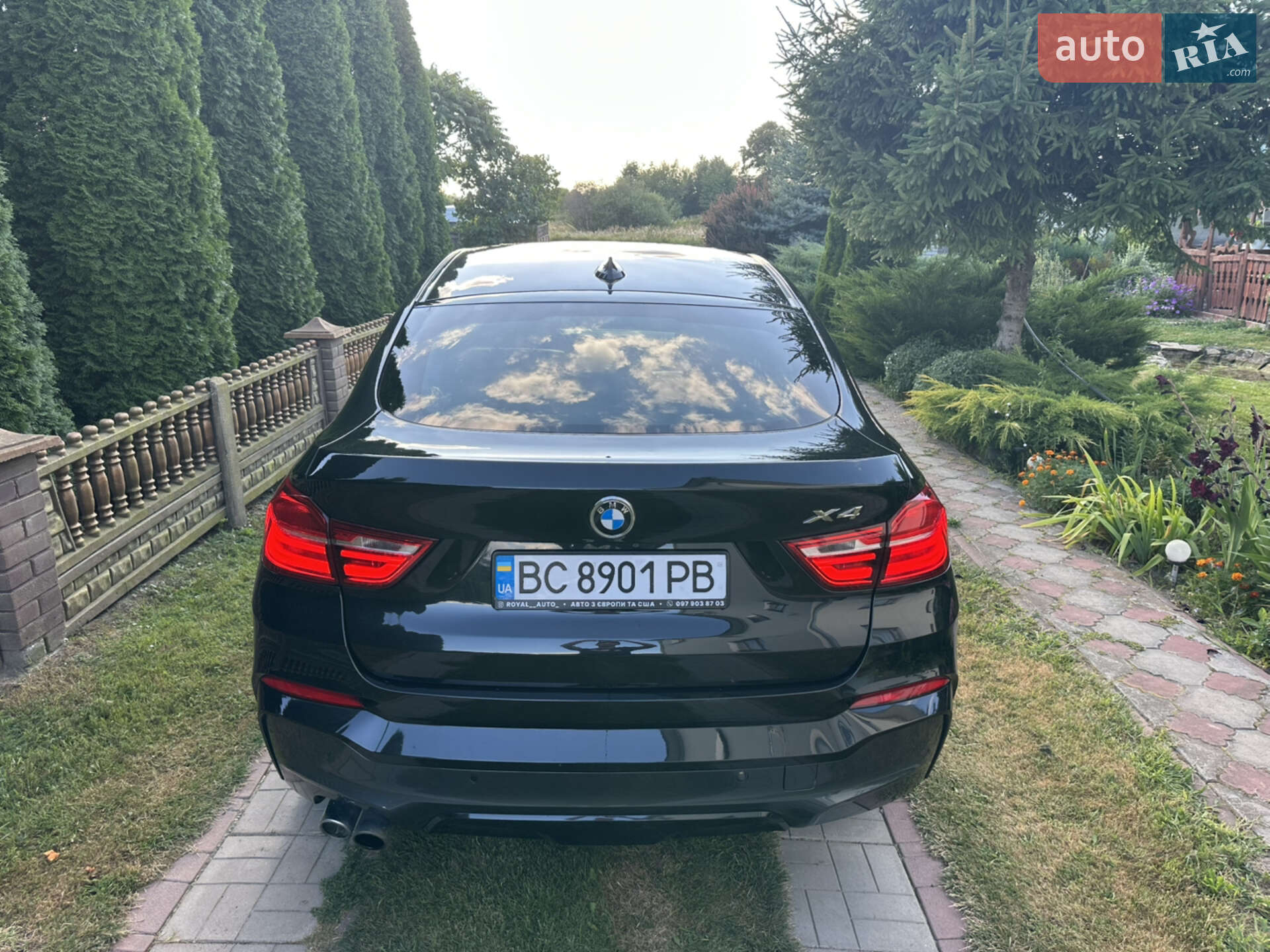 BMW X4 2017 VIN 5UXXW3C56J0T80984 фото оголошення 12 з 36