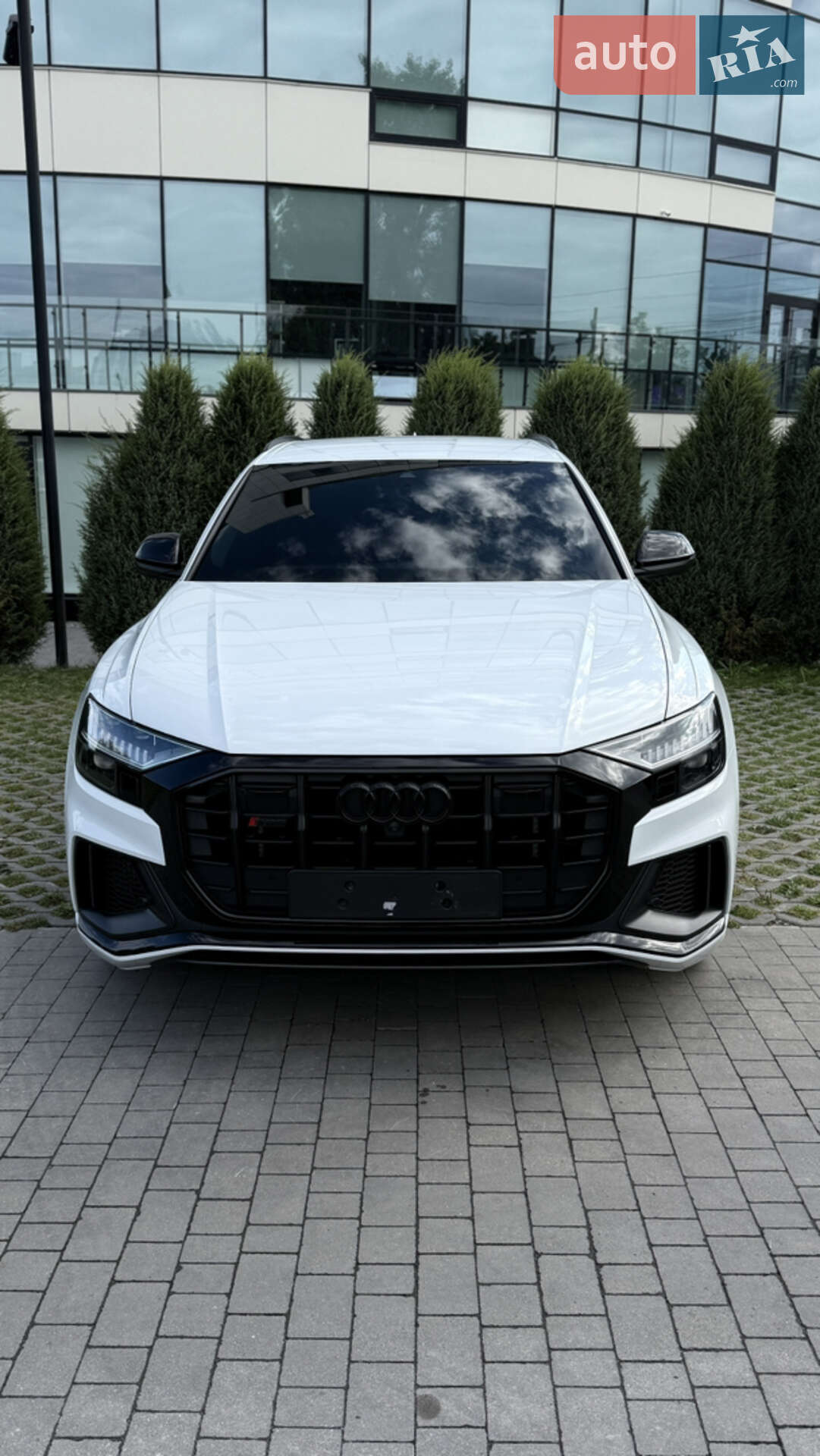 Audi SQ8 2023 VIN WAUZZZF11PD030643 фото оголошення 4 з 15