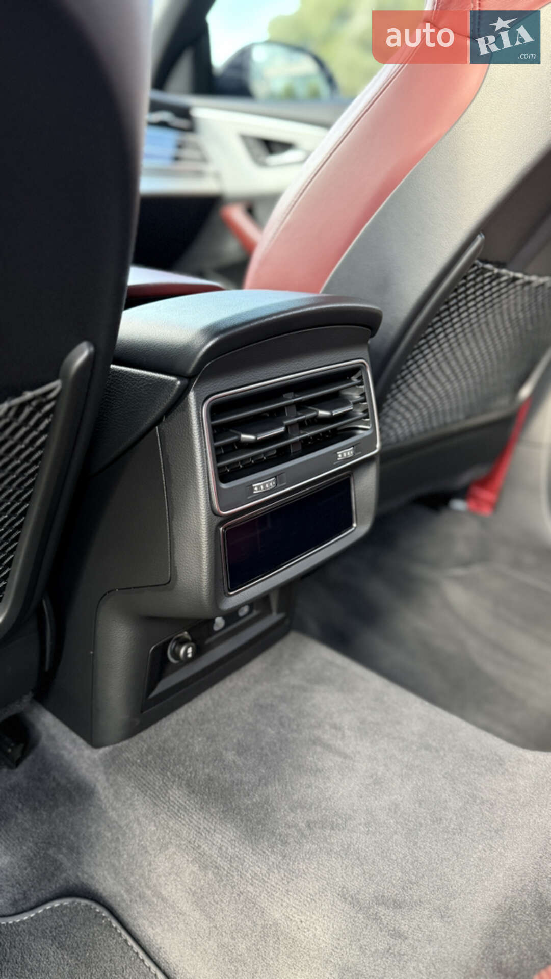 Audi SQ8 2023 VIN WAUZZZF11PD030643 фото оголошення 9 з 15