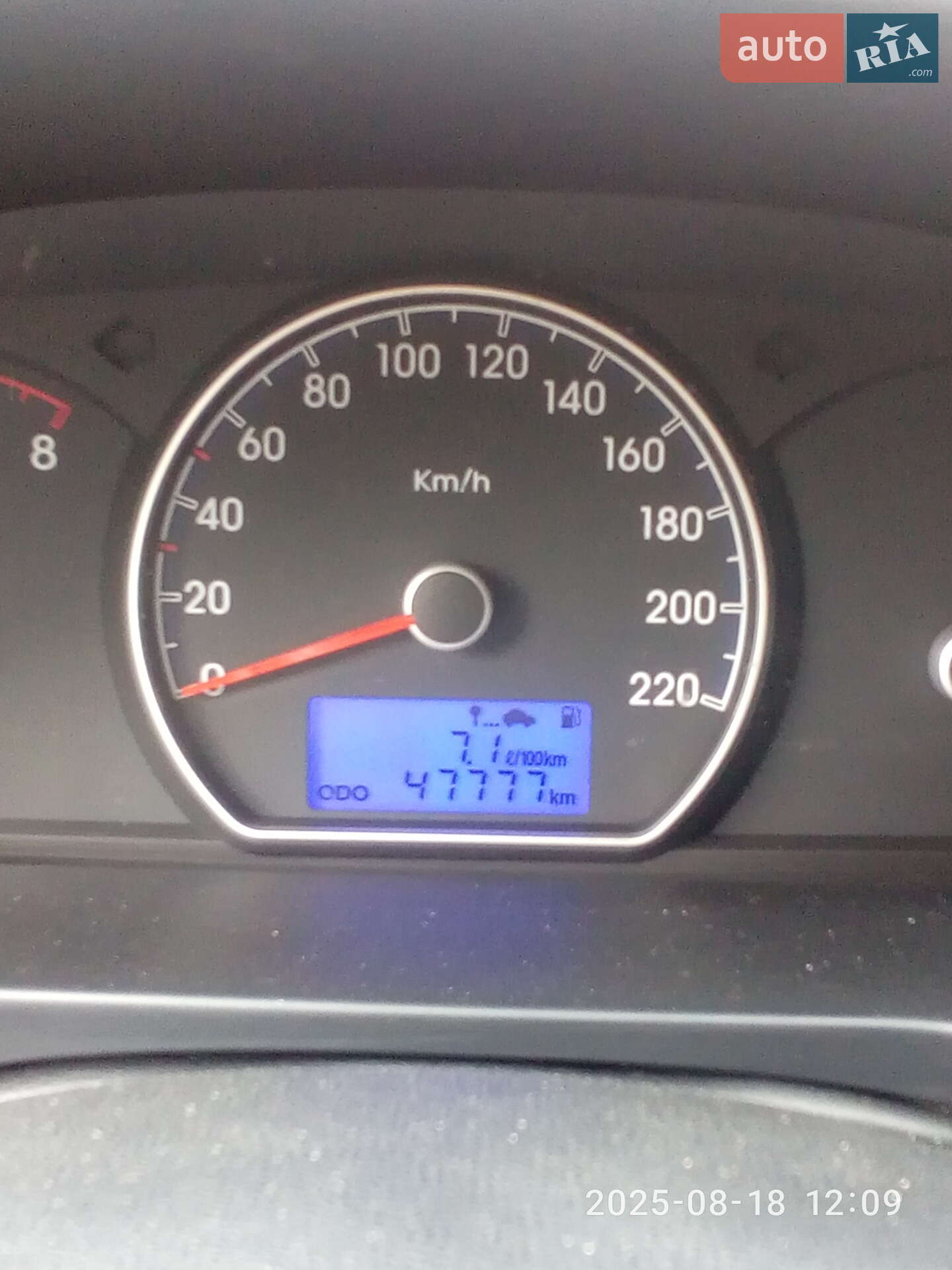 Hyundai Elantra 2011 VIN KMHDU41BABU228617 фото оголошення 4 з 20