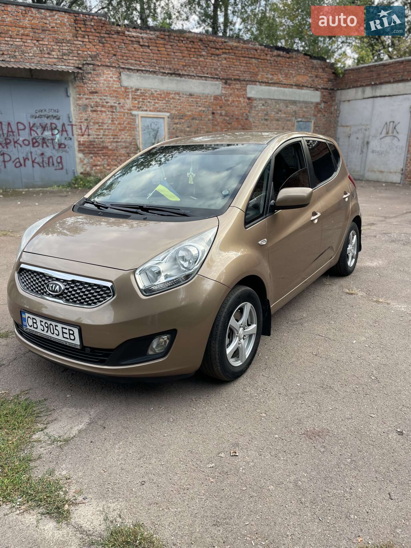 Kia Venga 2010 VIN TMAEH813AAJ013439 фото оголошення 2 з 29