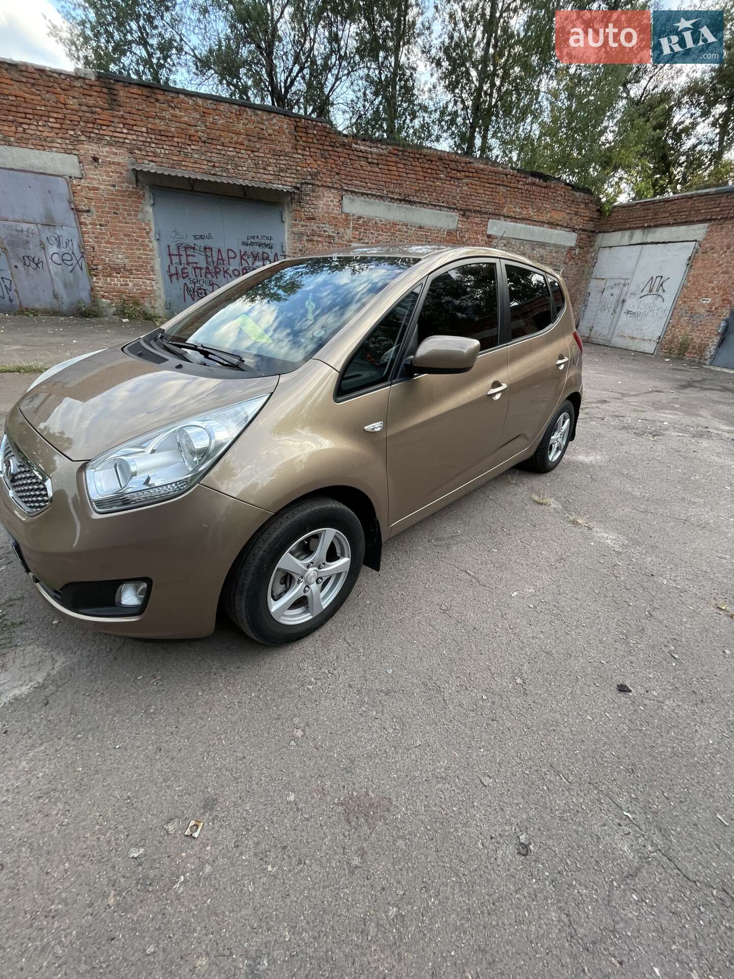 Kia Venga 2010 VIN TMAEH813AAJ013439 фото оголошення 4 з 29