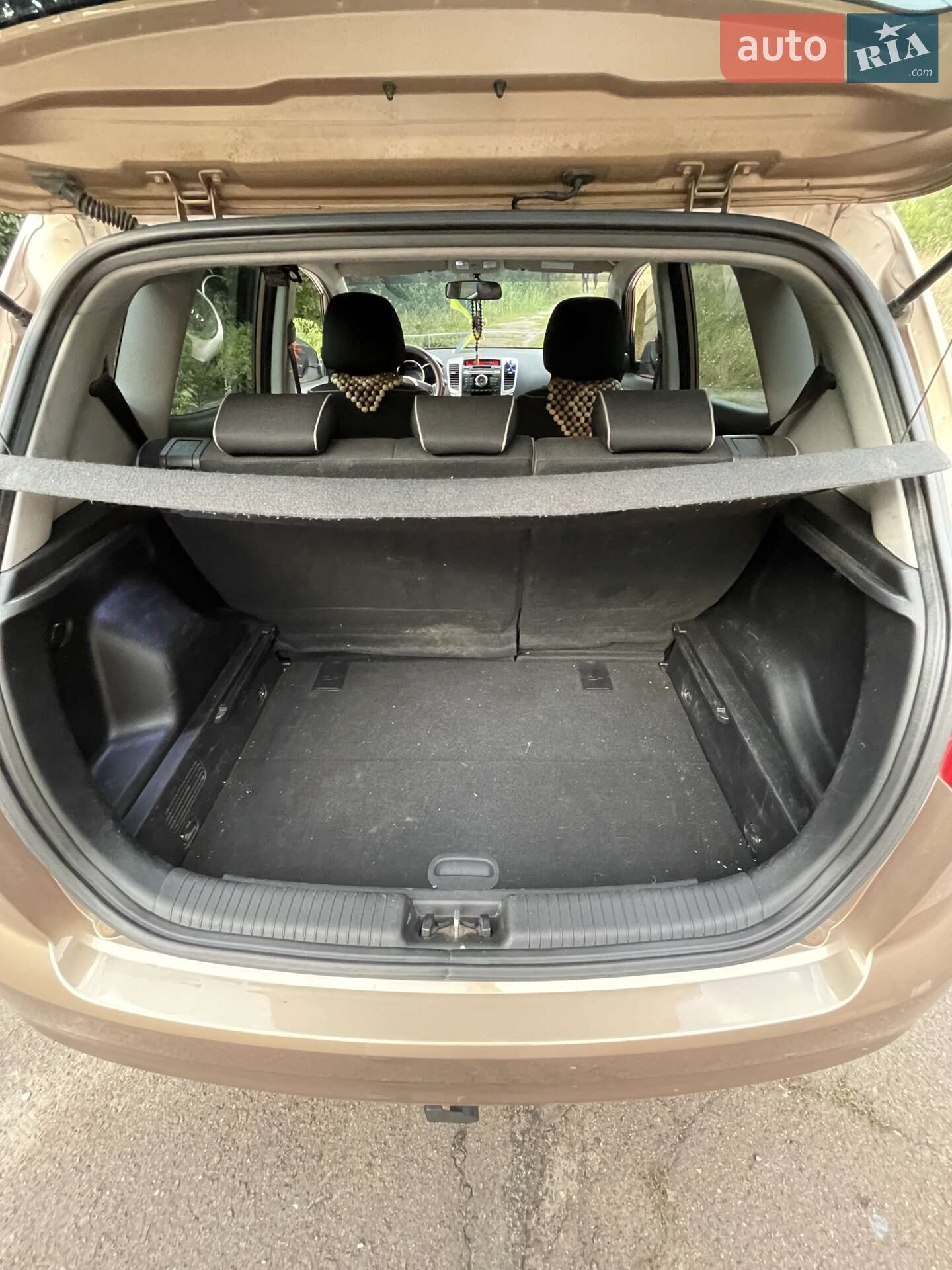 Kia Venga 2010 VIN TMAEH813AAJ013439 фото оголошення 12 з 29