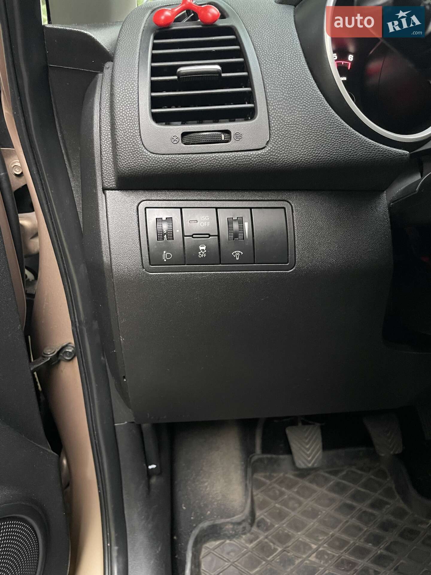 Kia Venga 2010 VIN TMAEH813AAJ013439 фото оголошення 26 з 29