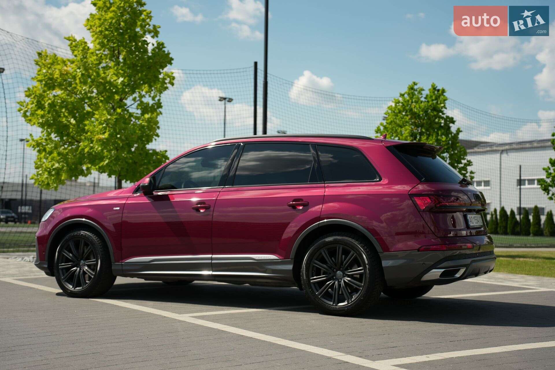 Audi Q7 2019 VIN WAUZZZ4MXLD008373 фото оголошення 9 з 51