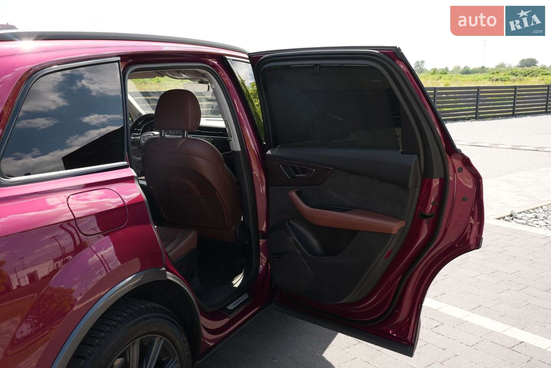 Audi Q7 2019 VIN WAUZZZ4MXLD008373 фото оголошення 43 з 51