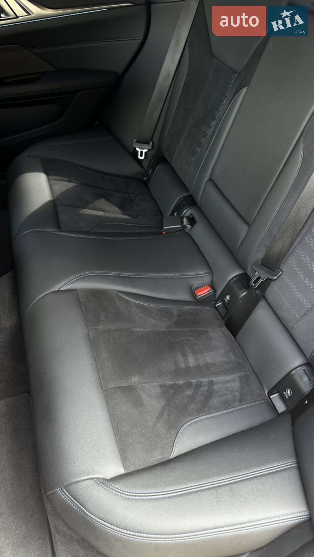 BMW i4 2022 VIN WBY31AW080FP14736 фото оголошення 37 з 98