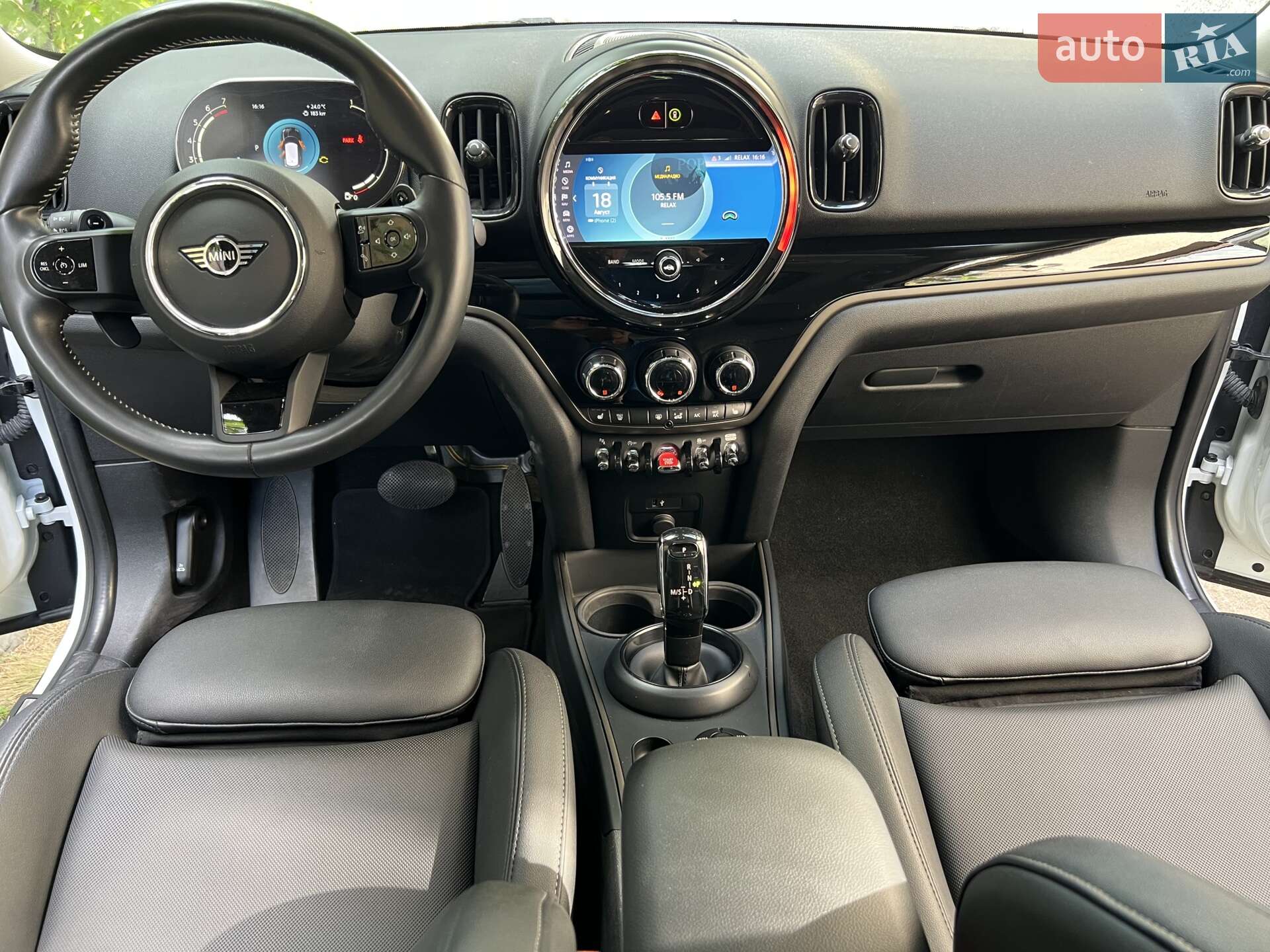 MINI Countryman 2023 VIN WMZ83BR07R3S19526 фото оголошення 32 з 43
