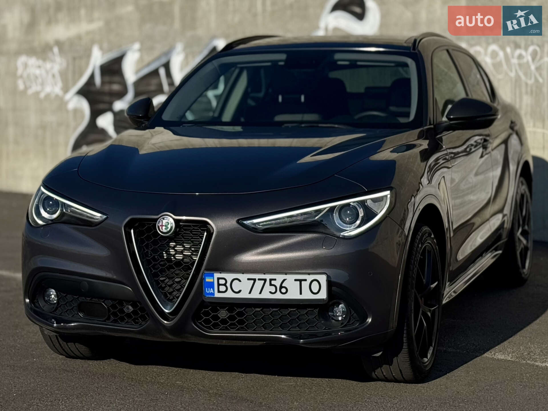 Alfa Romeo Stelvio 2018 VIN ZASPAJAN9K7C43819 фото оголошення 2 з 46