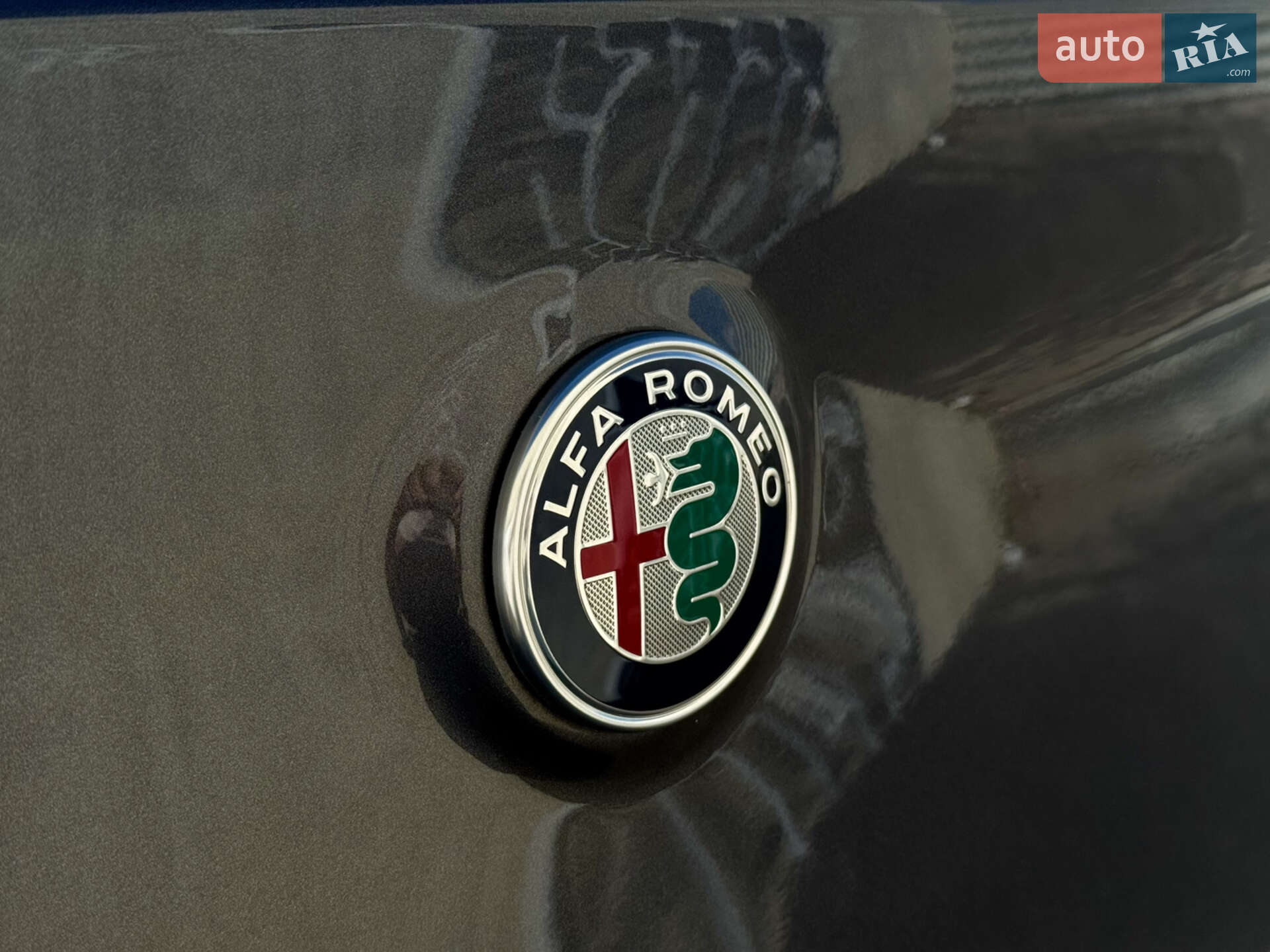 Alfa Romeo Stelvio 2018 VIN ZASPAJAN9K7C43819 фото оголошення 14 з 46