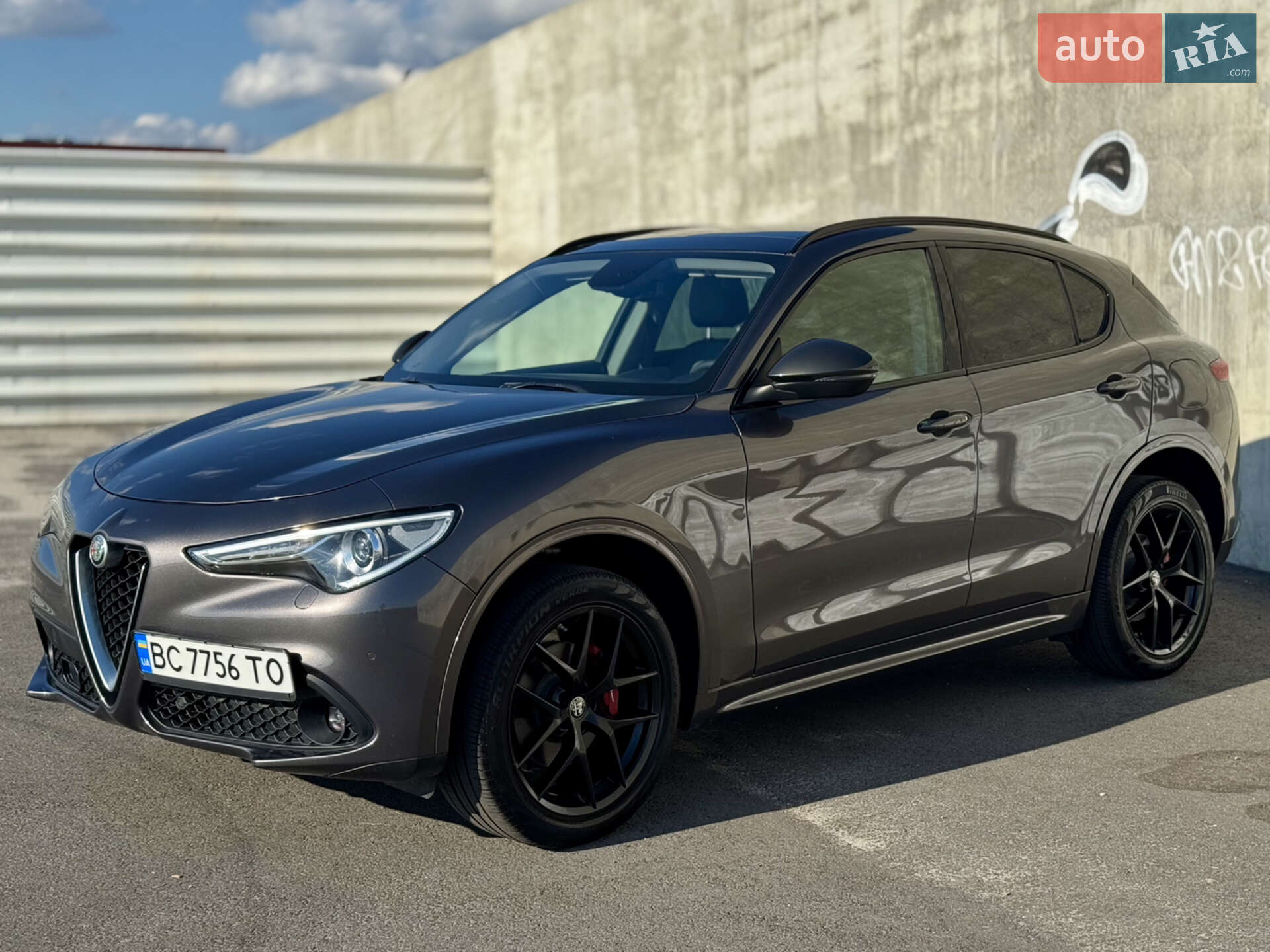 Alfa Romeo Stelvio 2018 VIN ZASPAJAN9K7C43819 фото оголошення 18 з 46