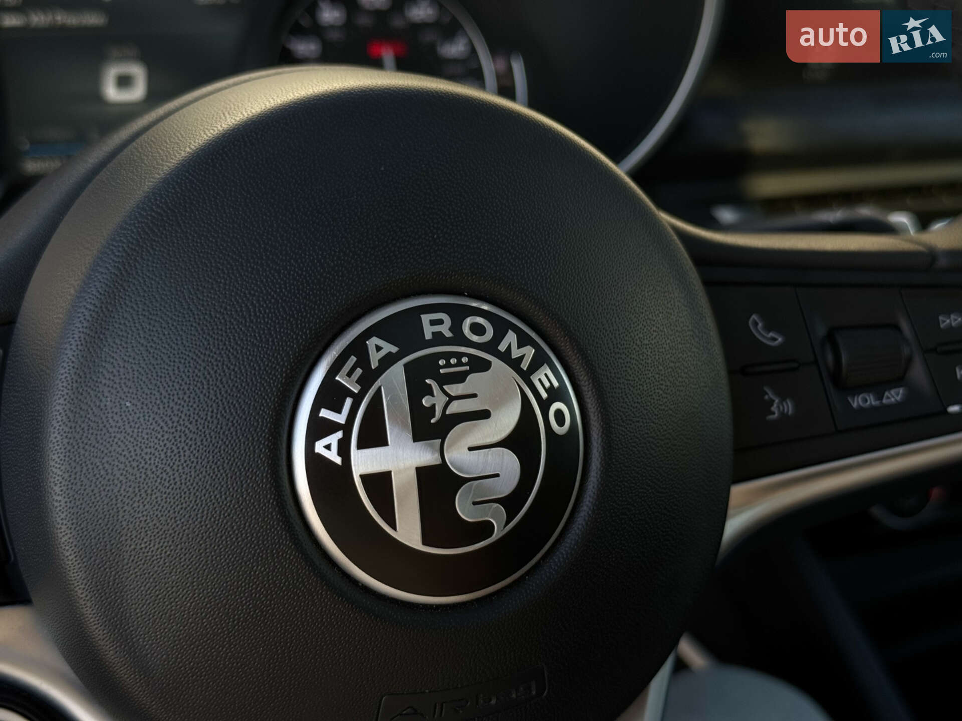 Alfa Romeo Stelvio 2018 VIN ZASPAJAN9K7C43819 фото оголошення 25 з 46