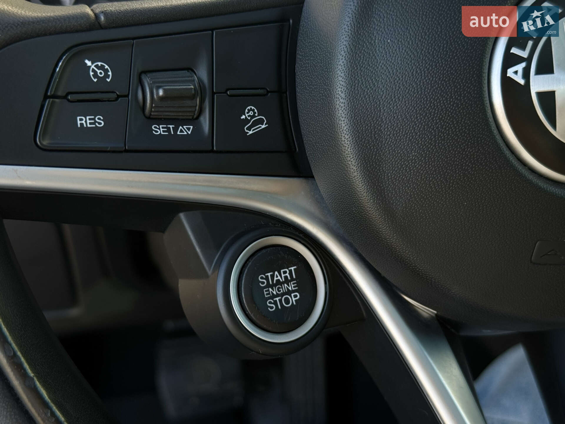 Alfa Romeo Stelvio 2018 VIN ZASPAJAN9K7C43819 фото оголошення 26 з 46