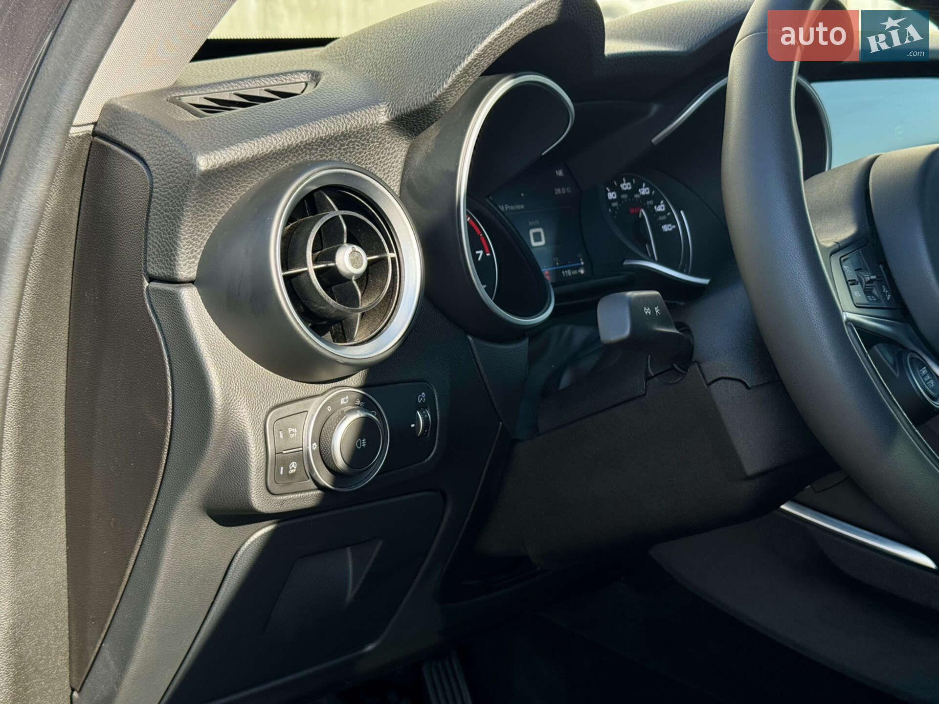 Alfa Romeo Stelvio 2018 VIN ZASPAJAN9K7C43819 фото оголошення 30 з 46
