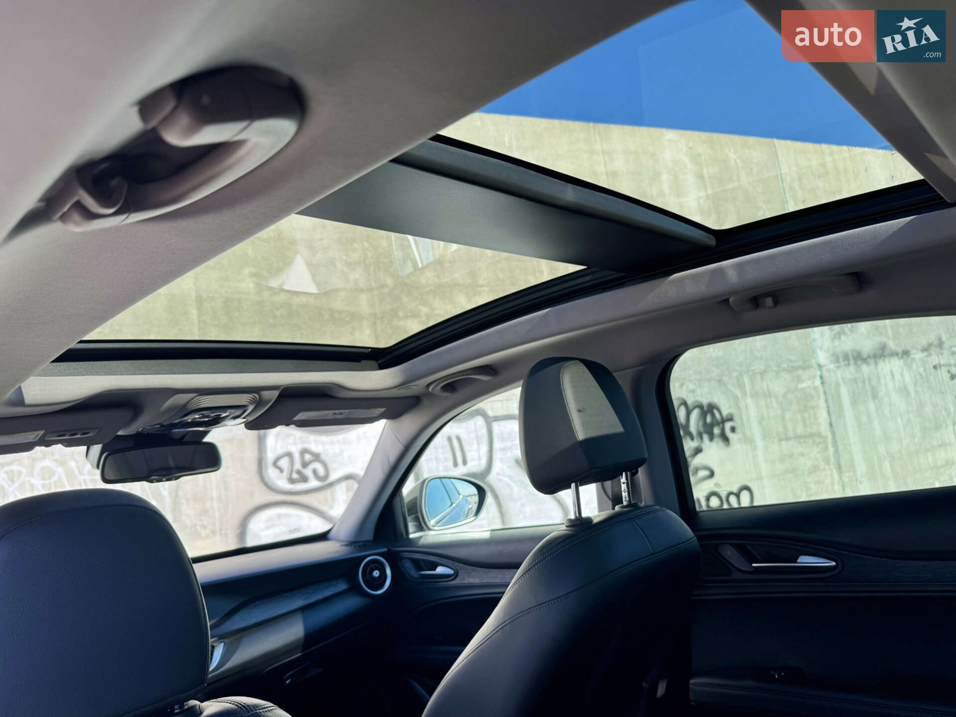 Alfa Romeo Stelvio 2018 VIN ZASPAJAN9K7C43819 фото оголошення 38 з 46