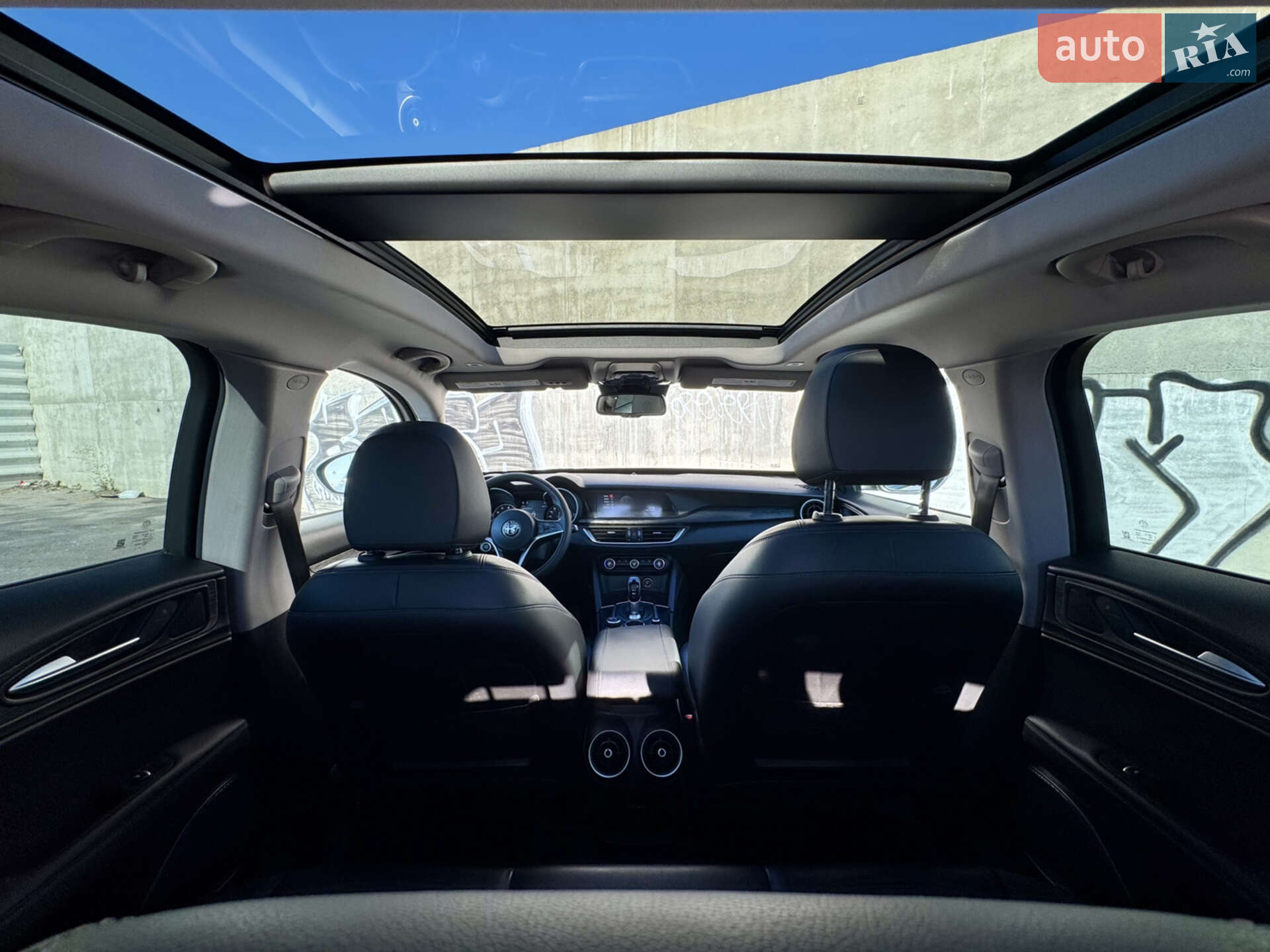 Alfa Romeo Stelvio 2018 VIN ZASPAJAN9K7C43819 фото оголошення 45 з 46