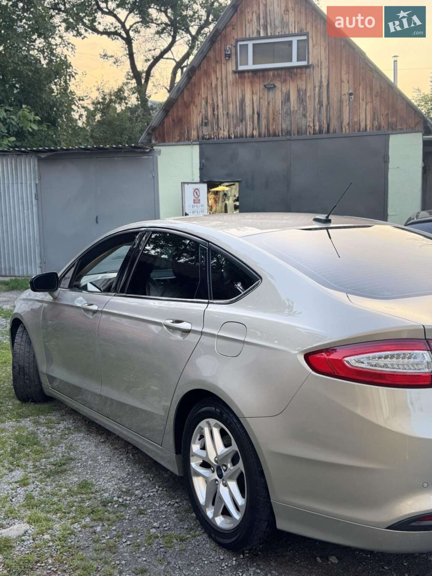 Ford Fusion 2015 VIN 3FA6P0H77GR200610 фото оголошення 2 з 18