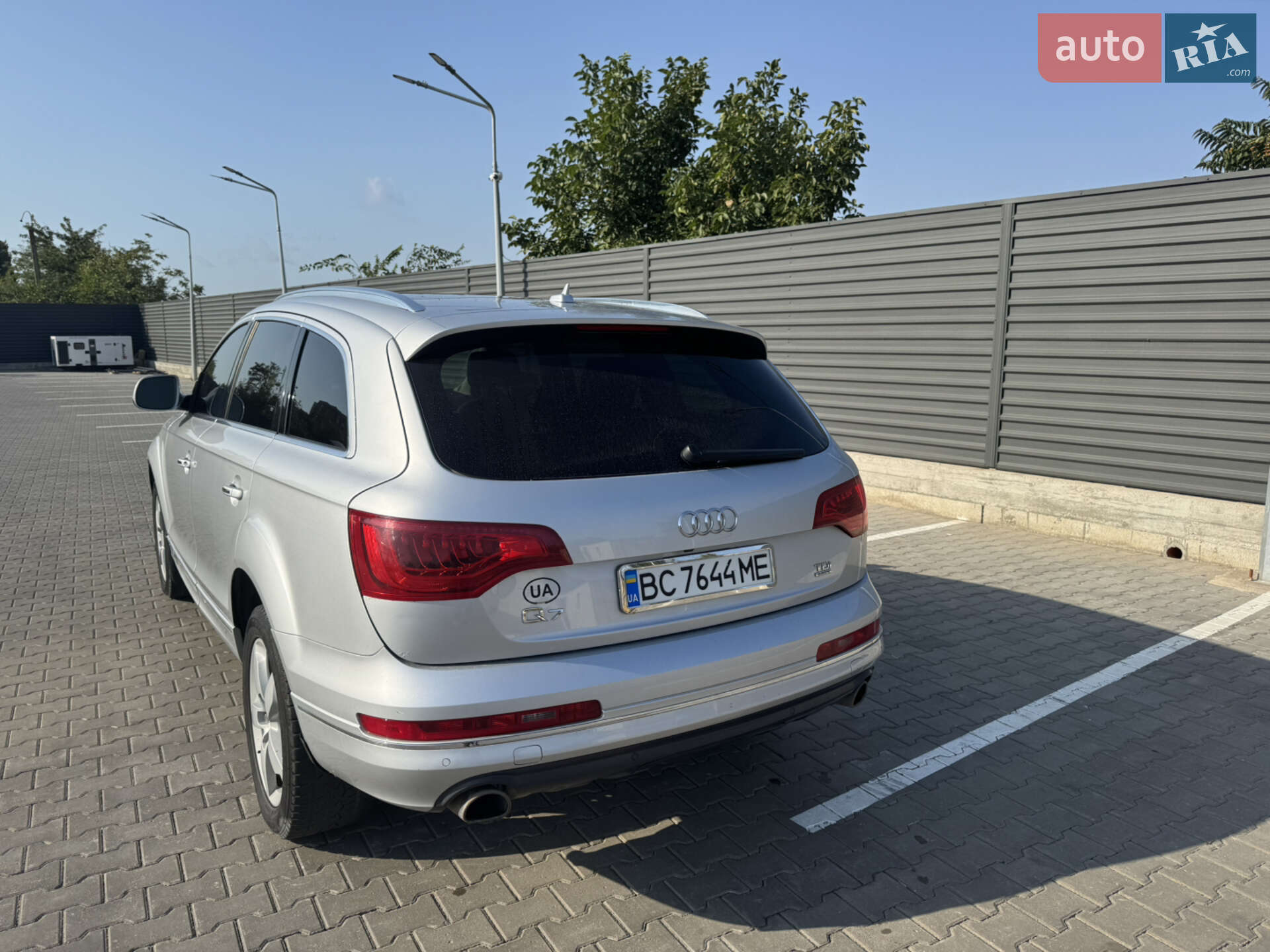 Audi Q7 2013 VIN WA1LMAFE7DD012651 фото оголошення 2 з 11