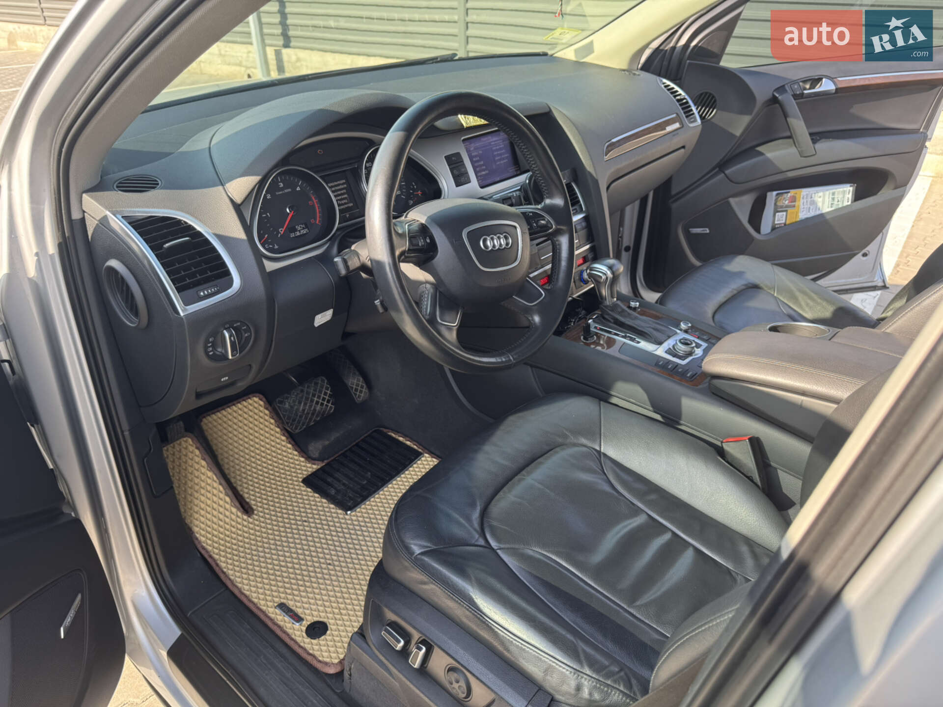 Audi Q7 2013 VIN WA1LMAFE7DD012651 фото оголошення 4 з 11
