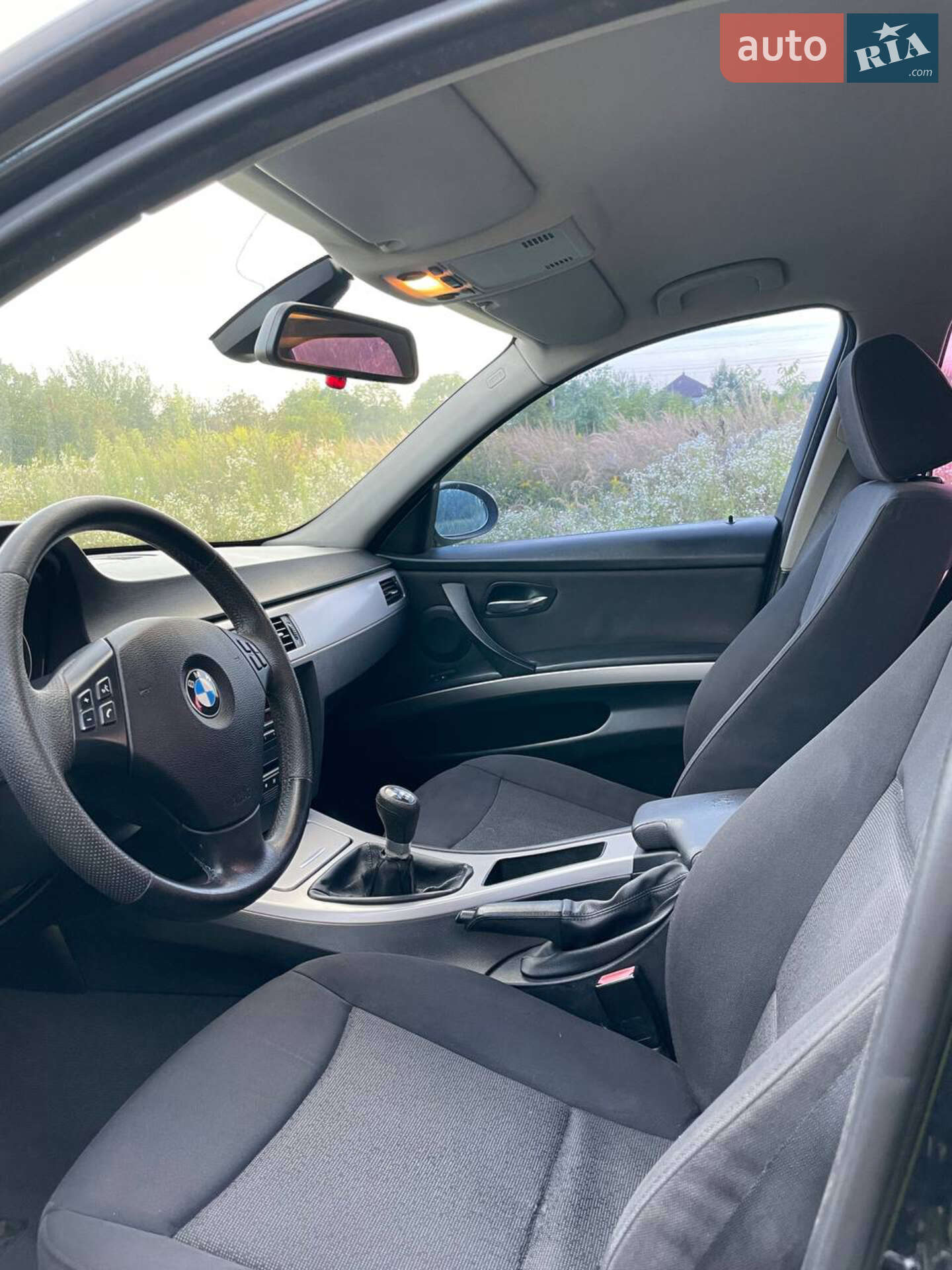 BMW 3 Series 2005 VIN WBAVC310X0KU51757 фото оголошення 2 з 5