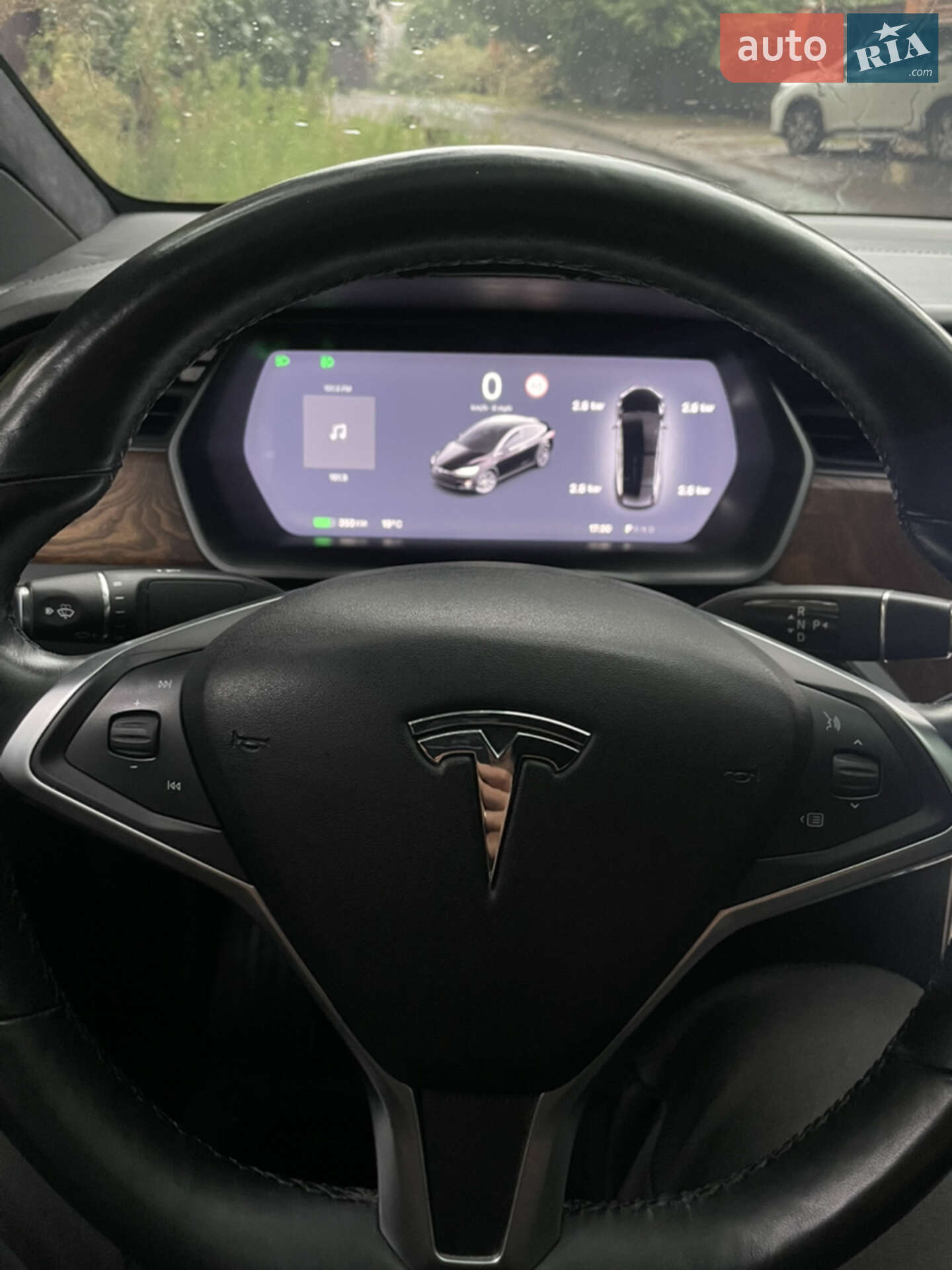 Tesla Model X 2020 VIN 5YJXCAE25LF231035 фото оголошення 2 з 8