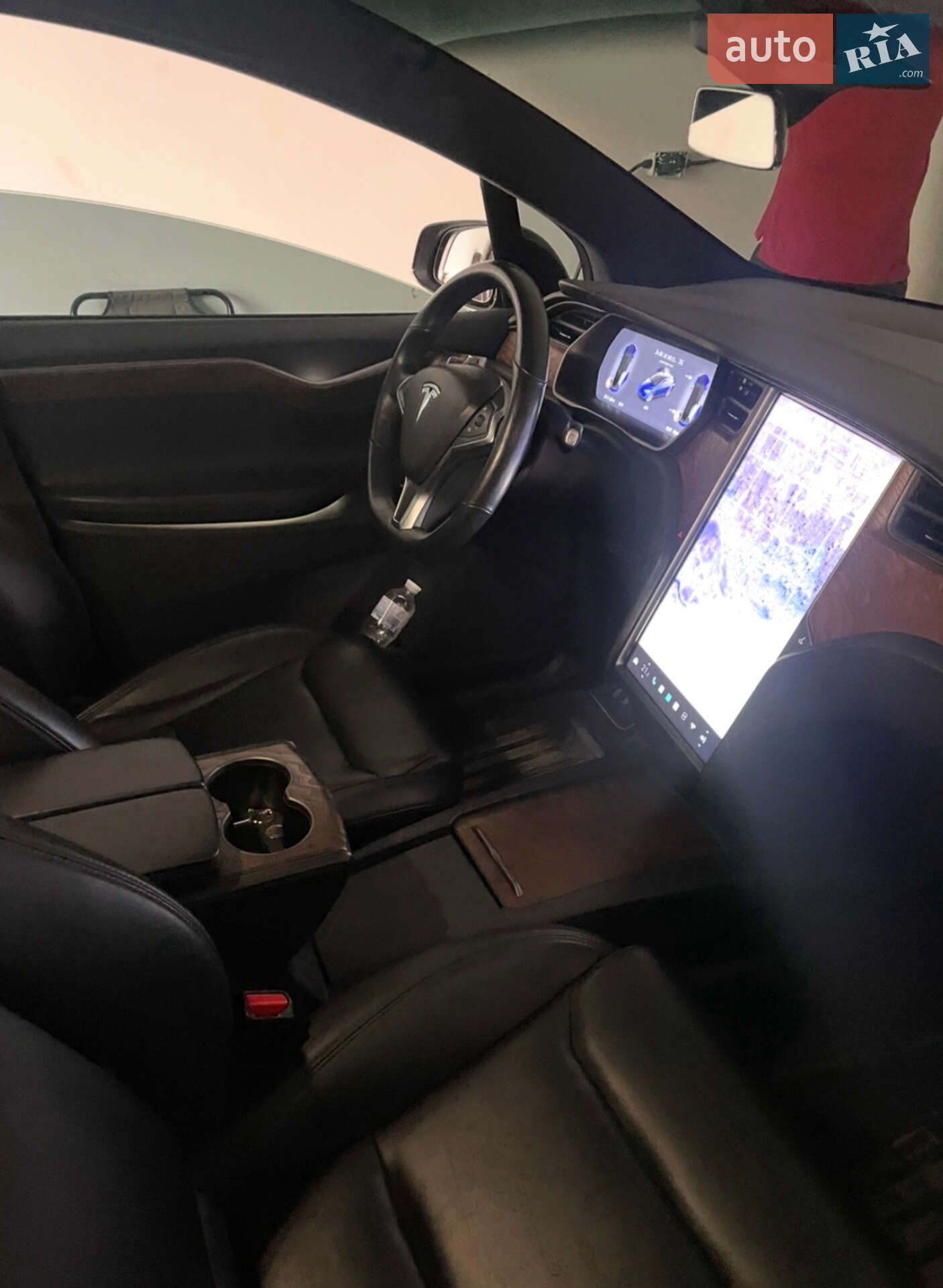 Tesla Model X 2020 VIN 5YJXCAE25LF231035 фото оголошення 5 з 8