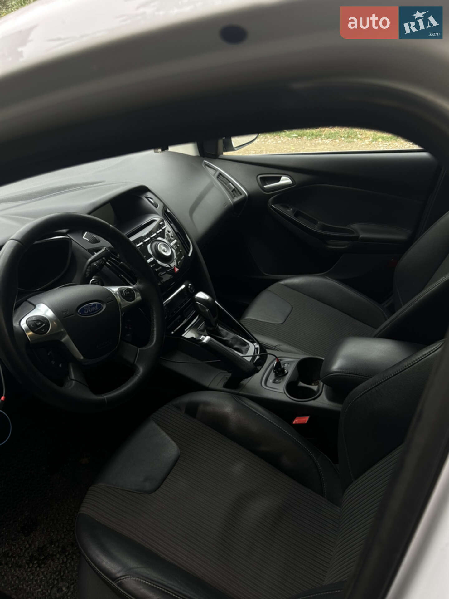 Ford Focus 2013 VIN WF0KXXGCBEDC76788 фото оголошення 9 з 10