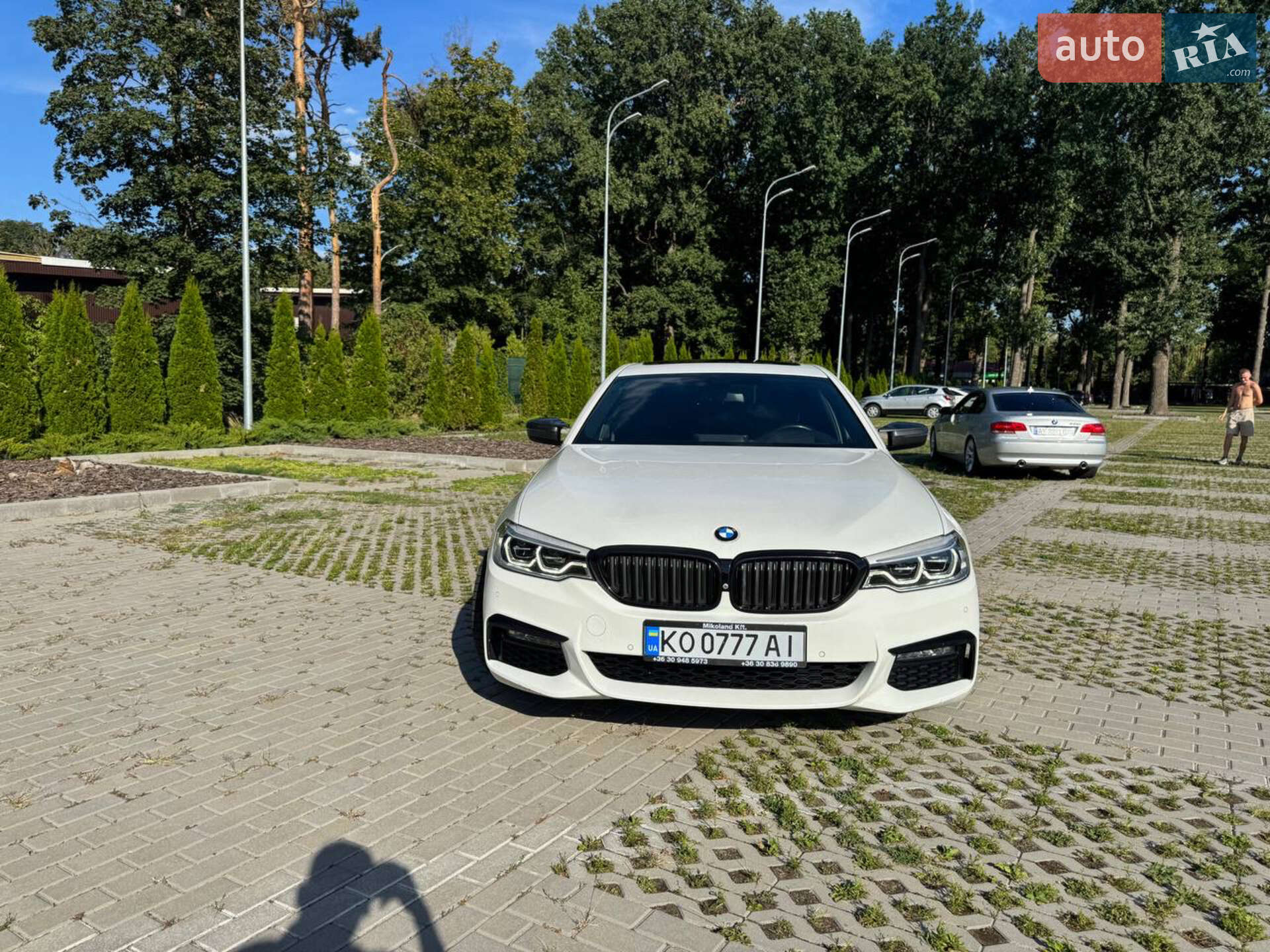 BMW 5 Series 2018 VIN WBAJE5C55JWA95146 фото оголошення 2 з 15