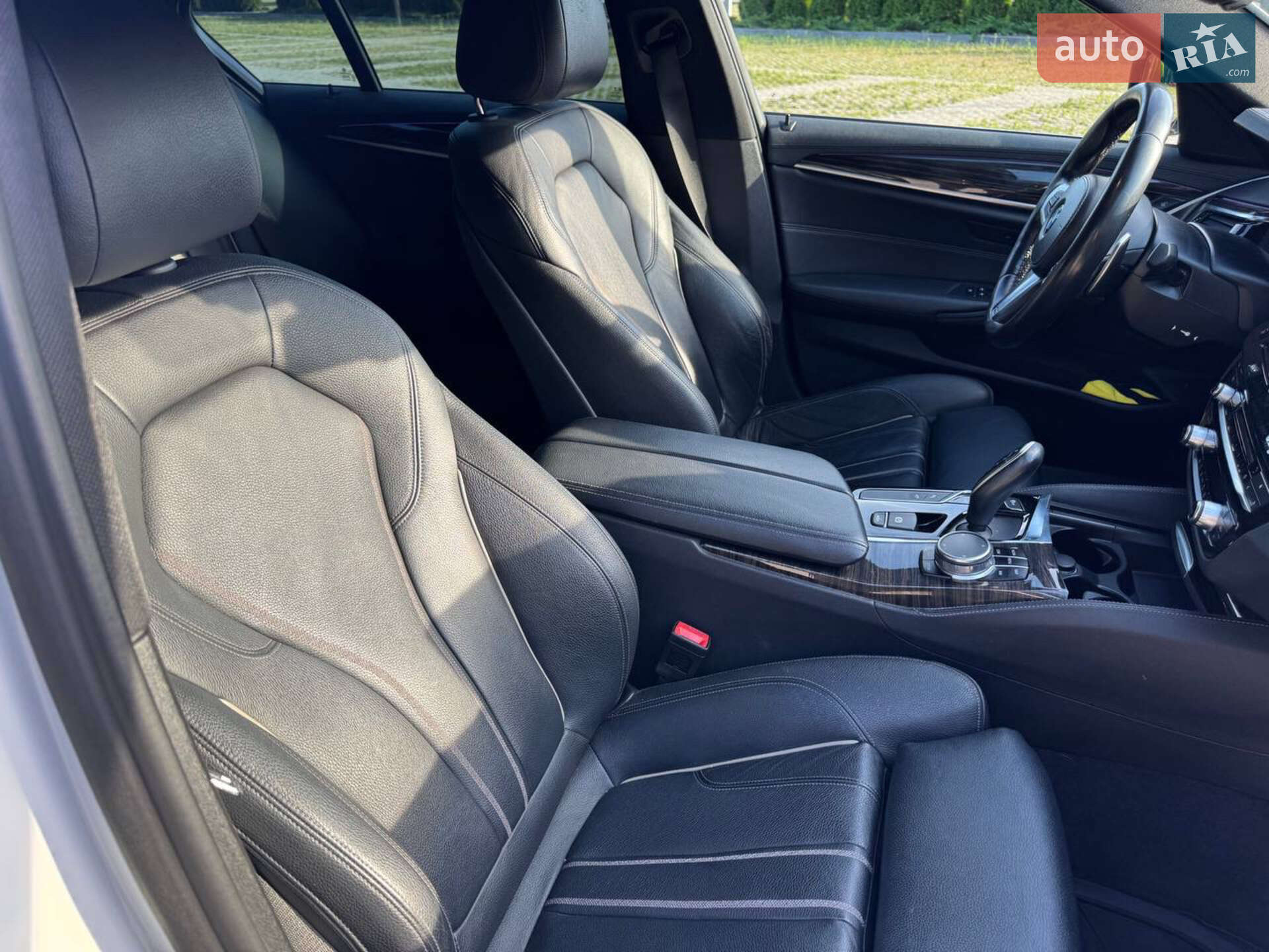 BMW 5 Series 2018 VIN WBAJE5C55JWA95146 фото оголошення 9 з 15