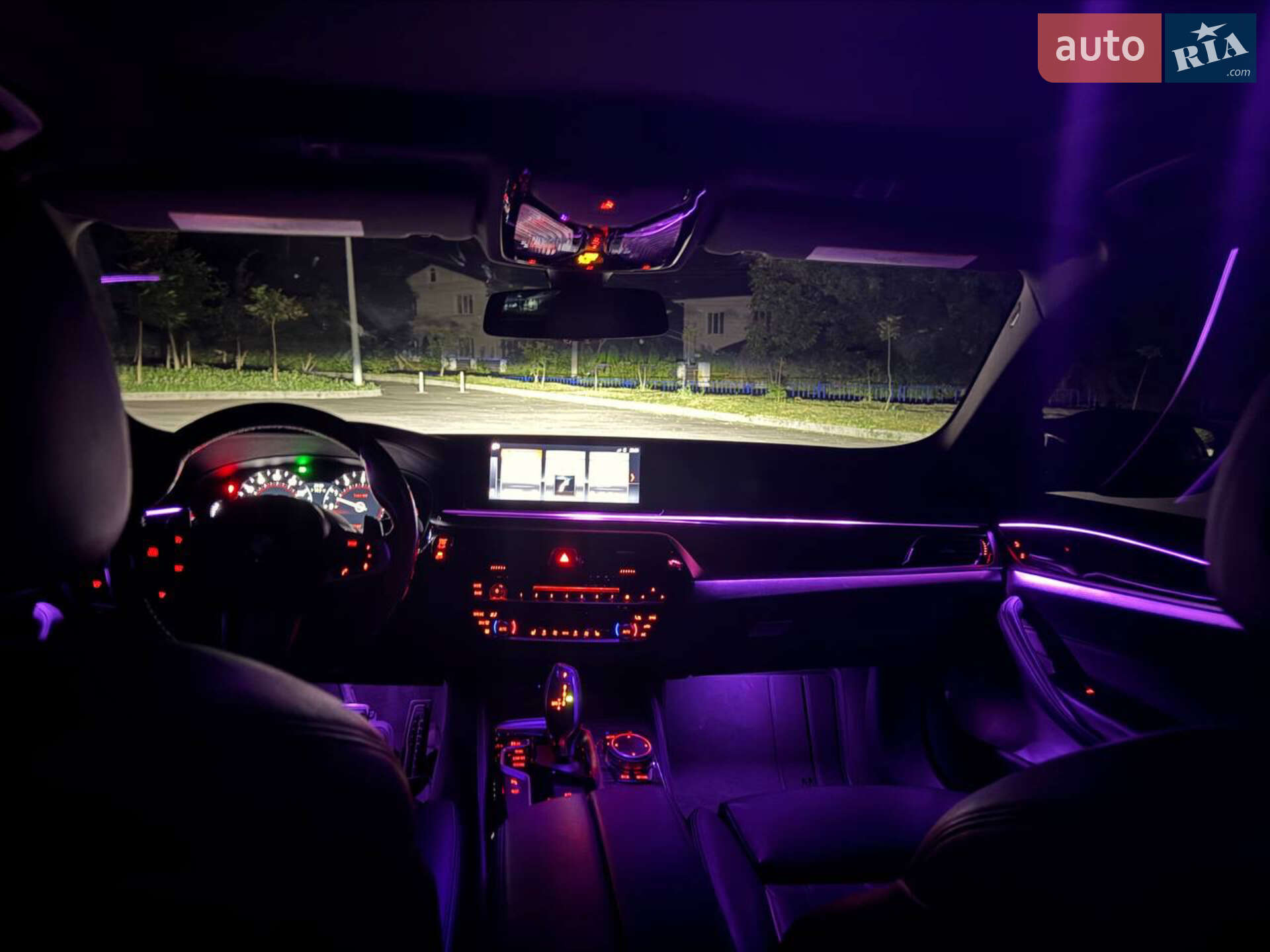 BMW 5 Series 2018 VIN WBAJE5C55JWA95146 фото оголошення 12 з 15