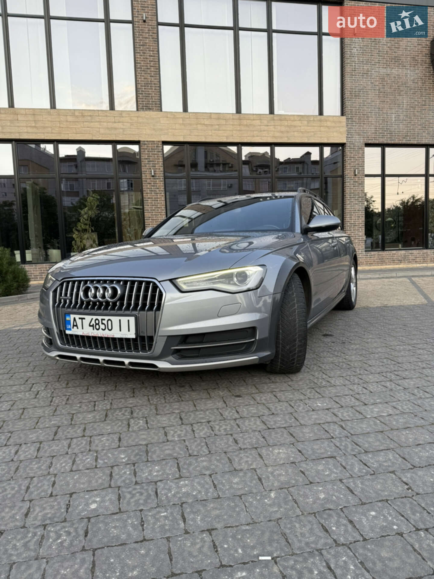 Audi A6 Allroad 2017 VIN WAUZZZ4G9JN008947 фото оголошення 3 з 58