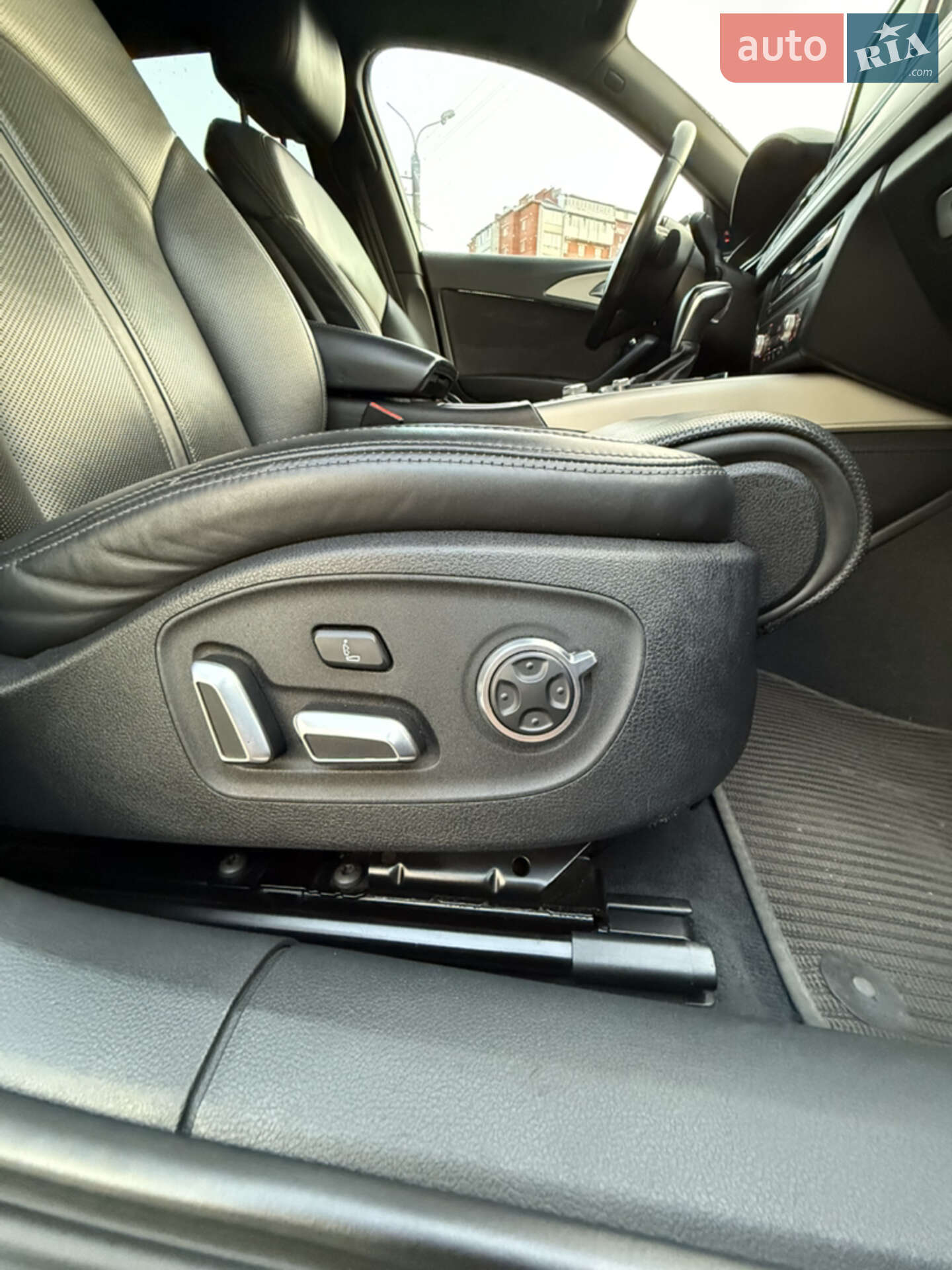 Audi A6 Allroad 2017 VIN WAUZZZ4G9JN008947 фото оголошення 43 з 58
