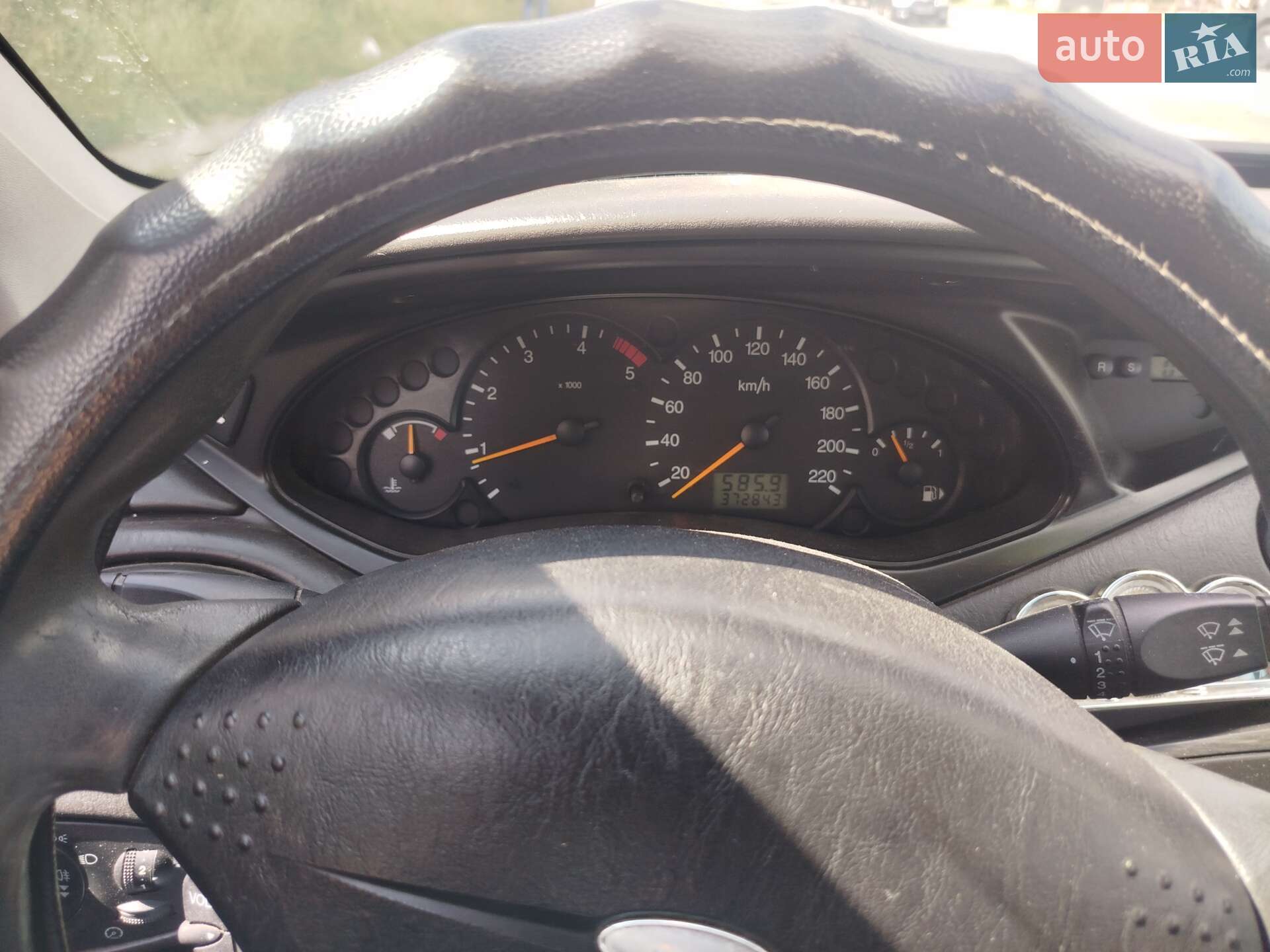 Ford Focus 2002 VIN WF0NXXGCDN2U76279 фото оголошення 7 з 20