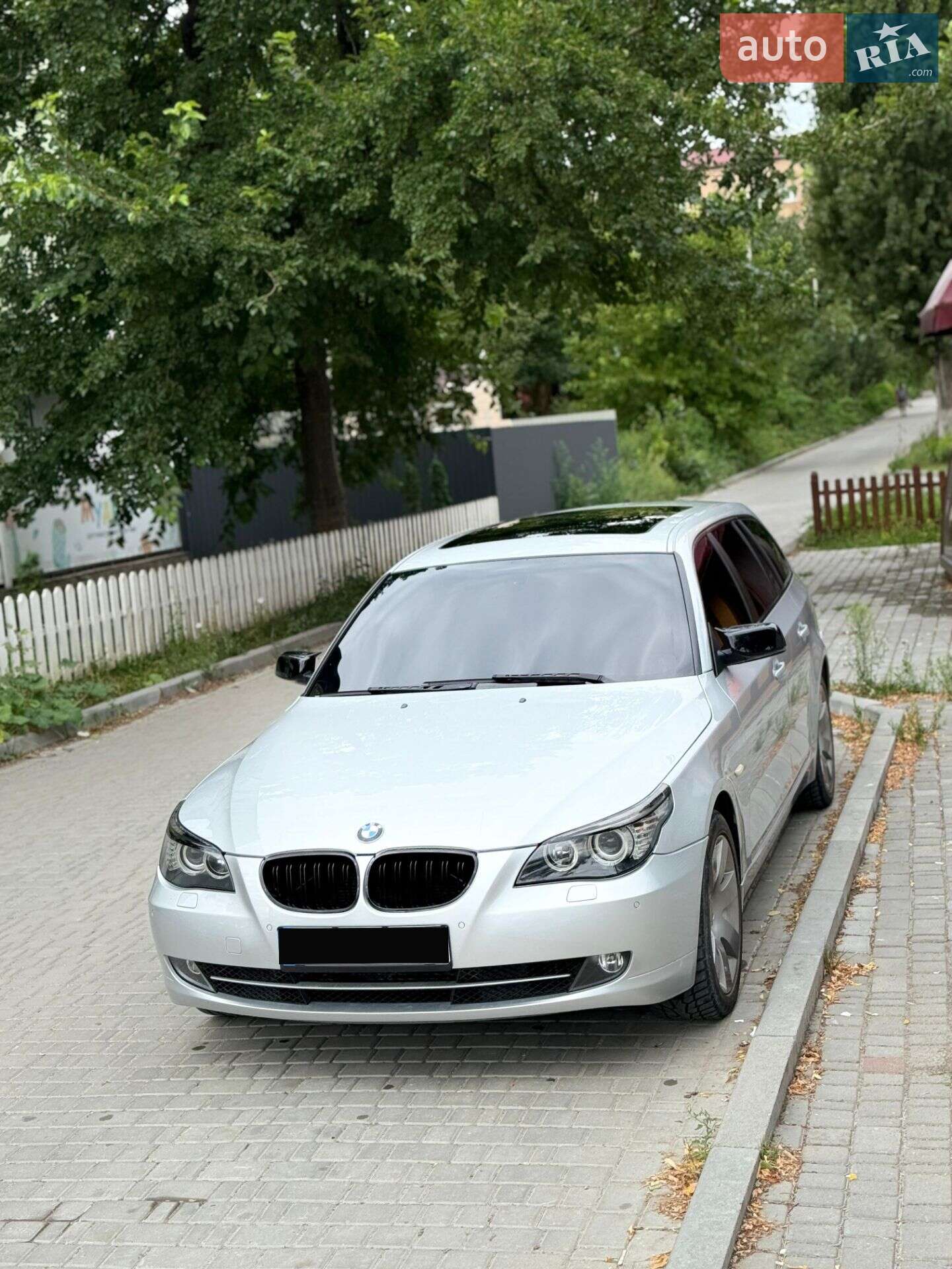 BMW 5 Series 2009 VIN WBAPX51030C143445 фото оголошення 8 з 12