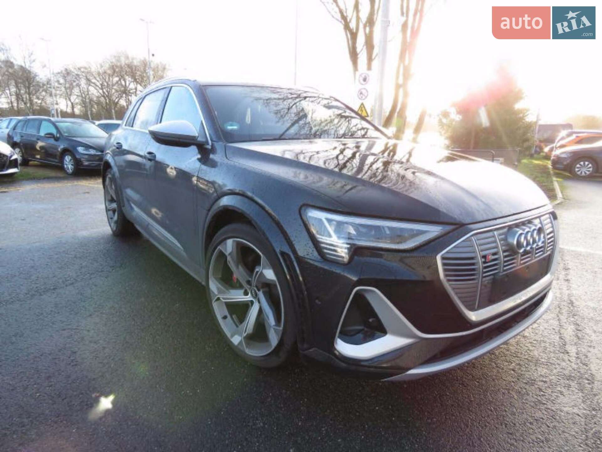 Audi e-tron S 2021 VIN WAUZZZGE9NB016046 фото оголошення 4 з 17