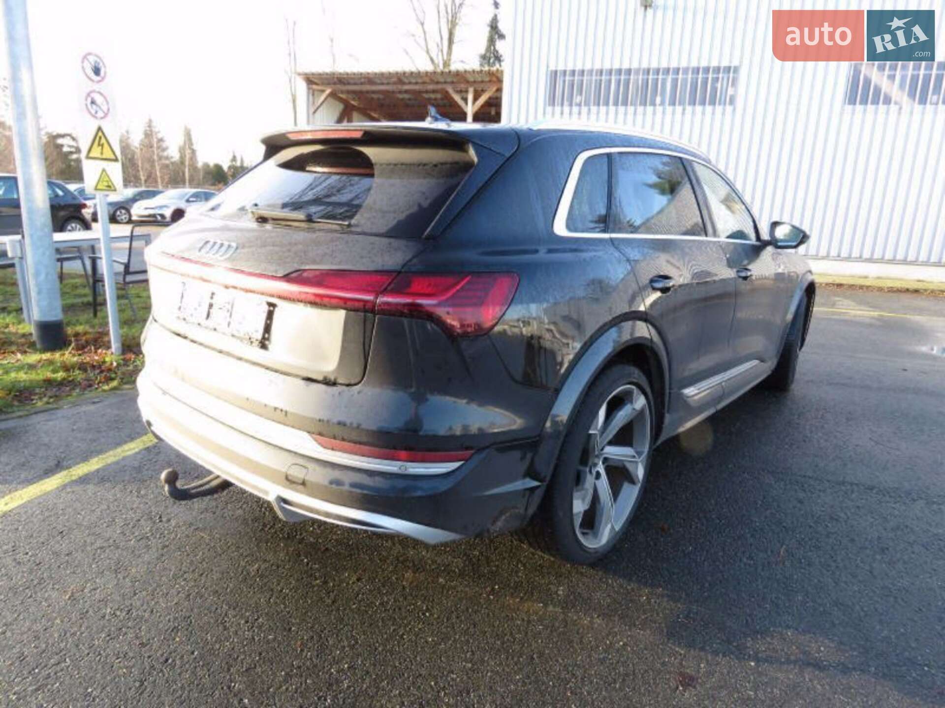 Audi e-tron S 2021 VIN WAUZZZGE9NB016046 фото оголошення 8 з 17