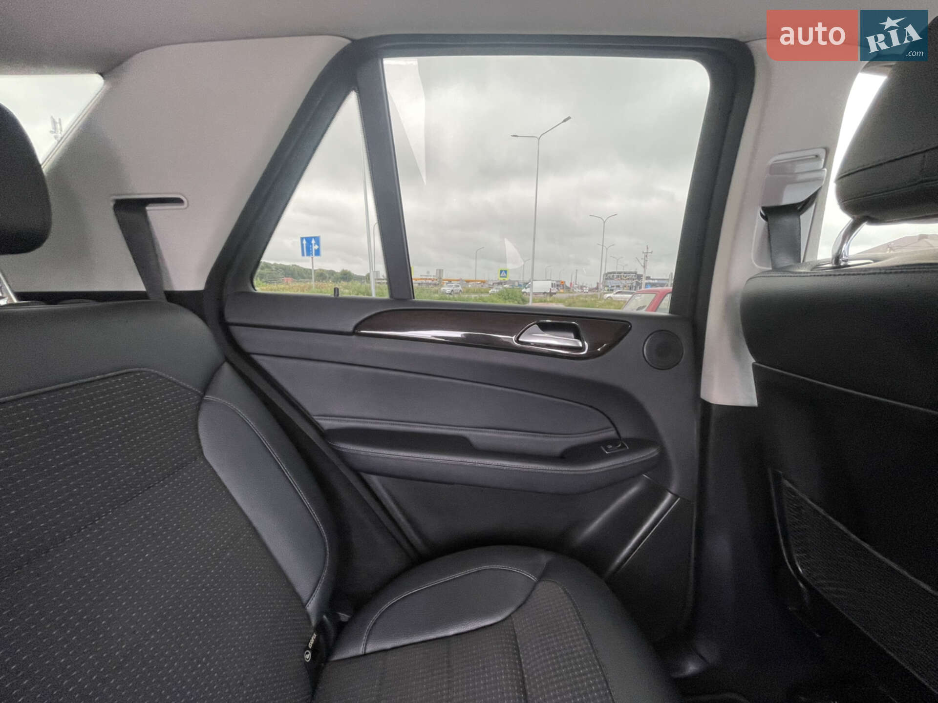 Mercedes-Benz GLE-Class 2017 VIN WDC1660041B081909 фото оголошення 39 з 79