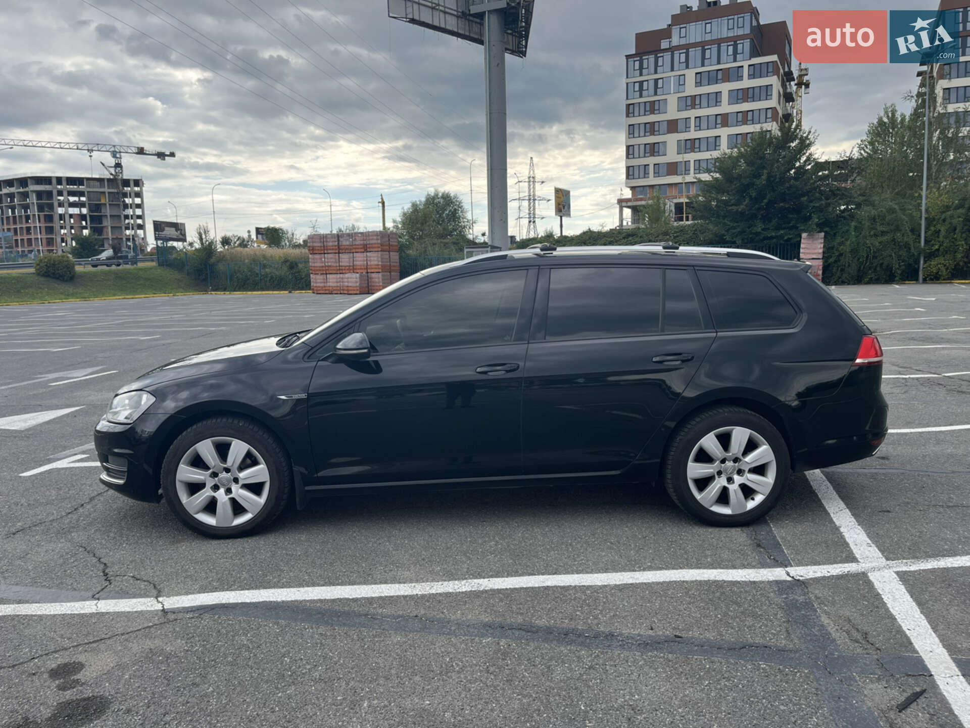 Volkswagen Golf 2016 VIN WVWZZZAUZGP584002 фото оголошення 5 з 27