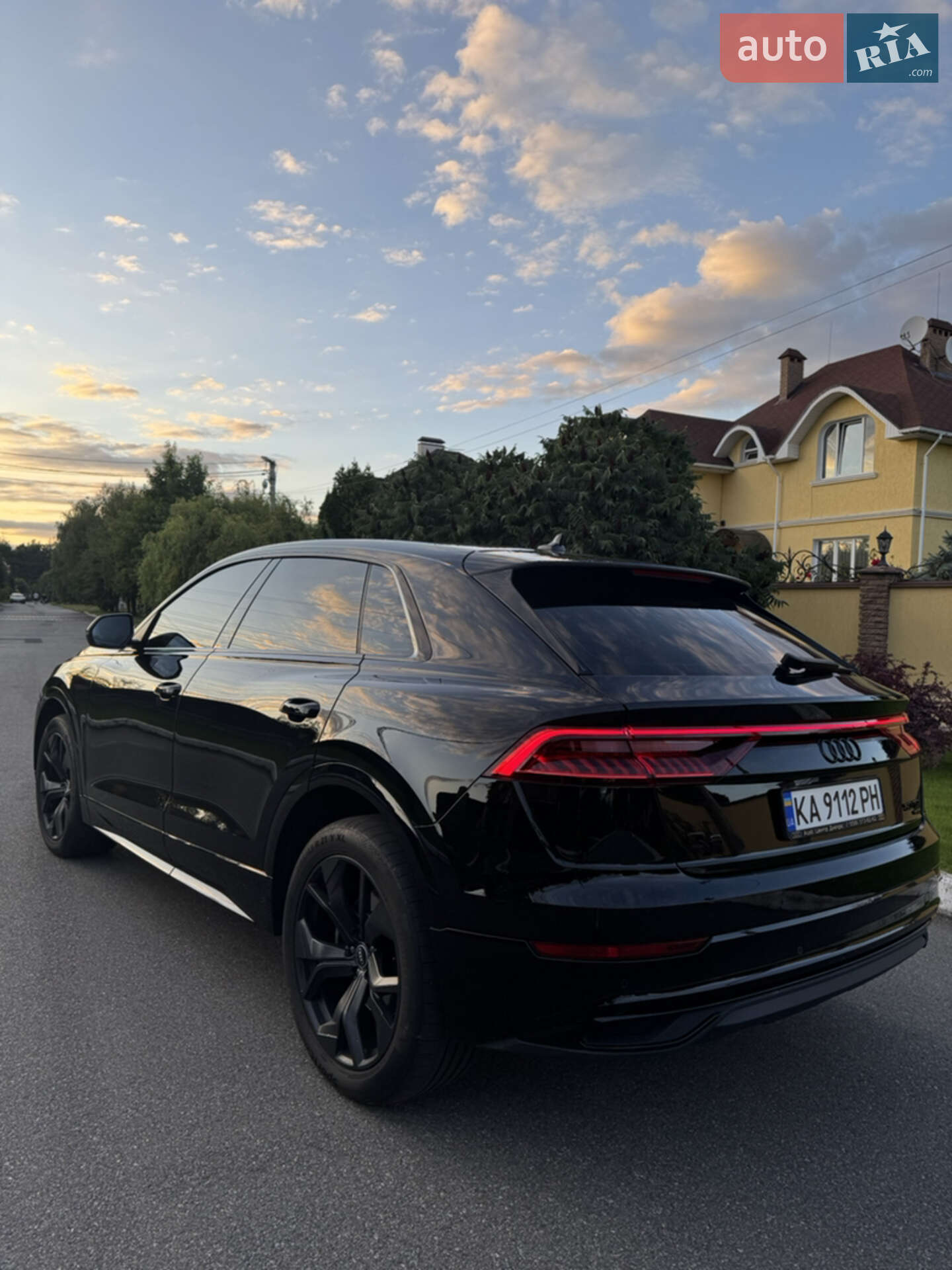 Audi Q8 2020 VIN WAUZZZF1XMD012931 фото оголошення 3 з 30