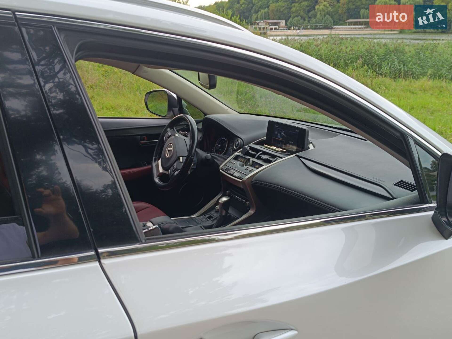 Lexus NX 2019 VIN JTJDJRDZ6L5002335 фото оголошення 22 з 25