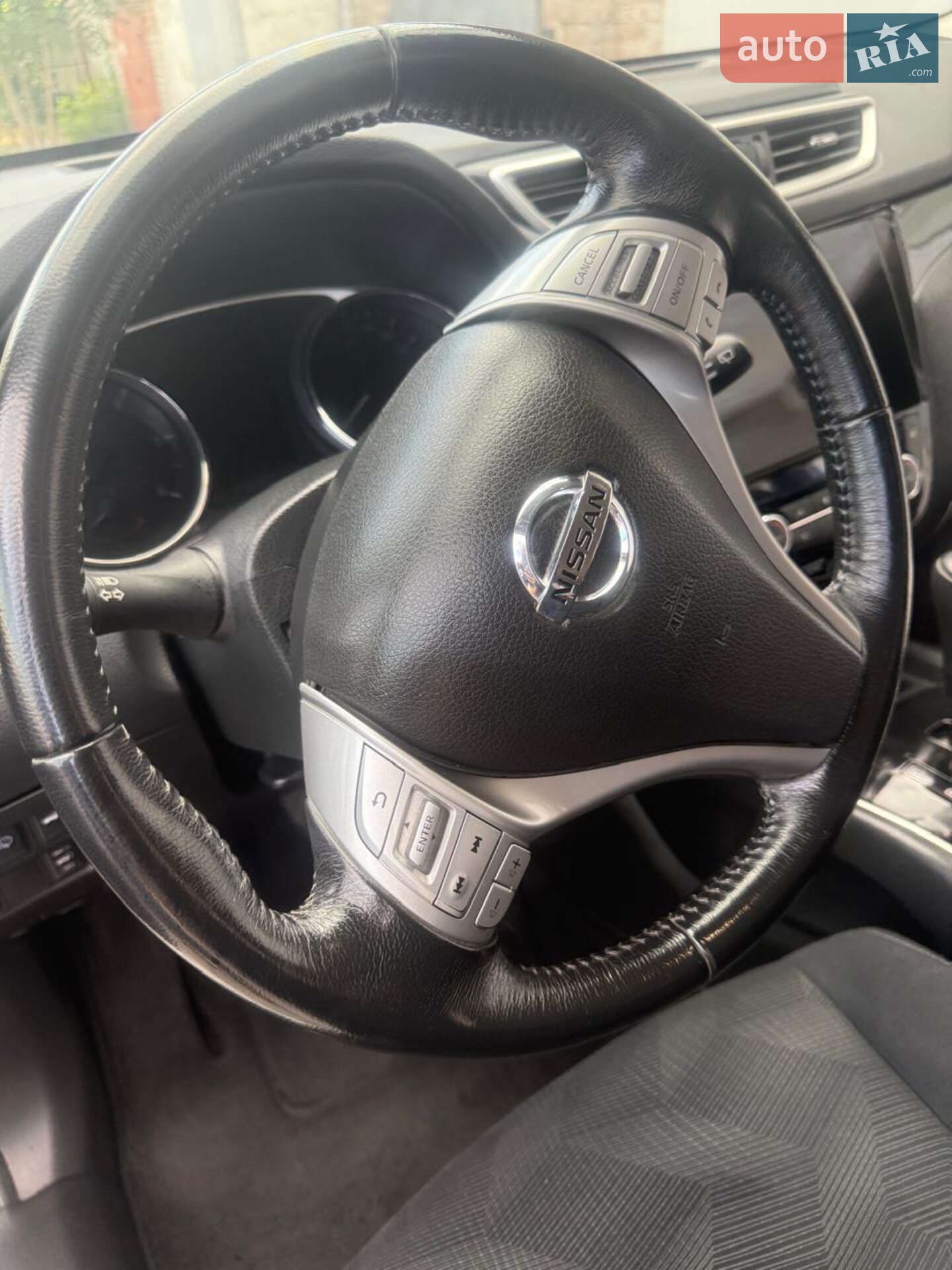 Nissan X-Trail 2016 VIN JN1TCAT32U0041977 фото оголошення 14 з 32