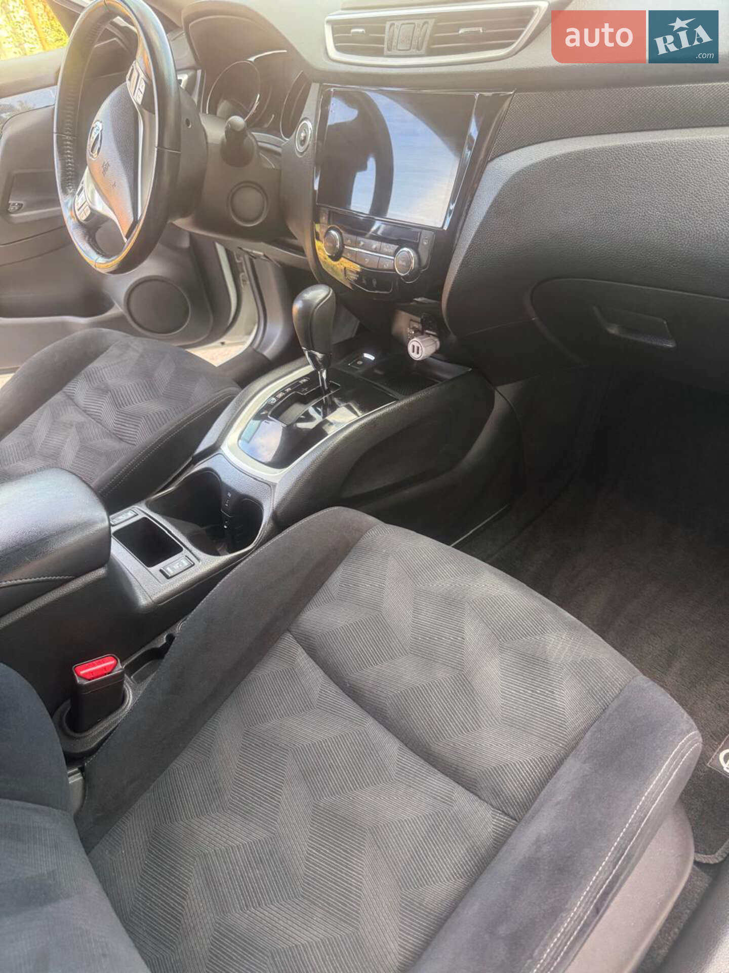 Nissan X-Trail 2016 VIN JN1TCAT32U0041977 фото оголошення 26 з 32