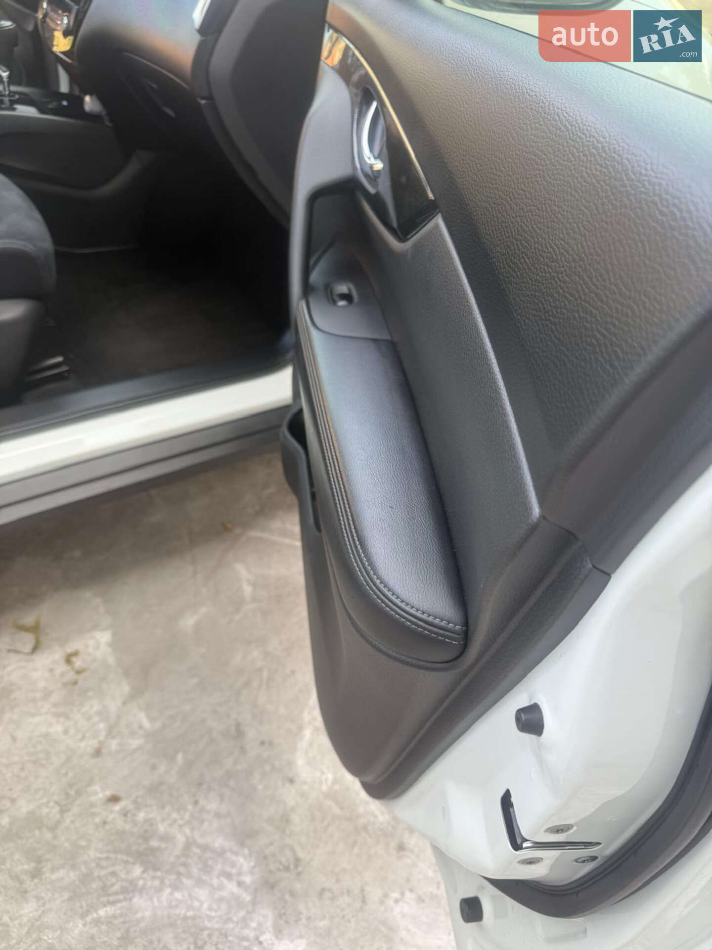 Nissan X-Trail 2016 VIN JN1TCAT32U0041977 фото оголошення 27 з 32