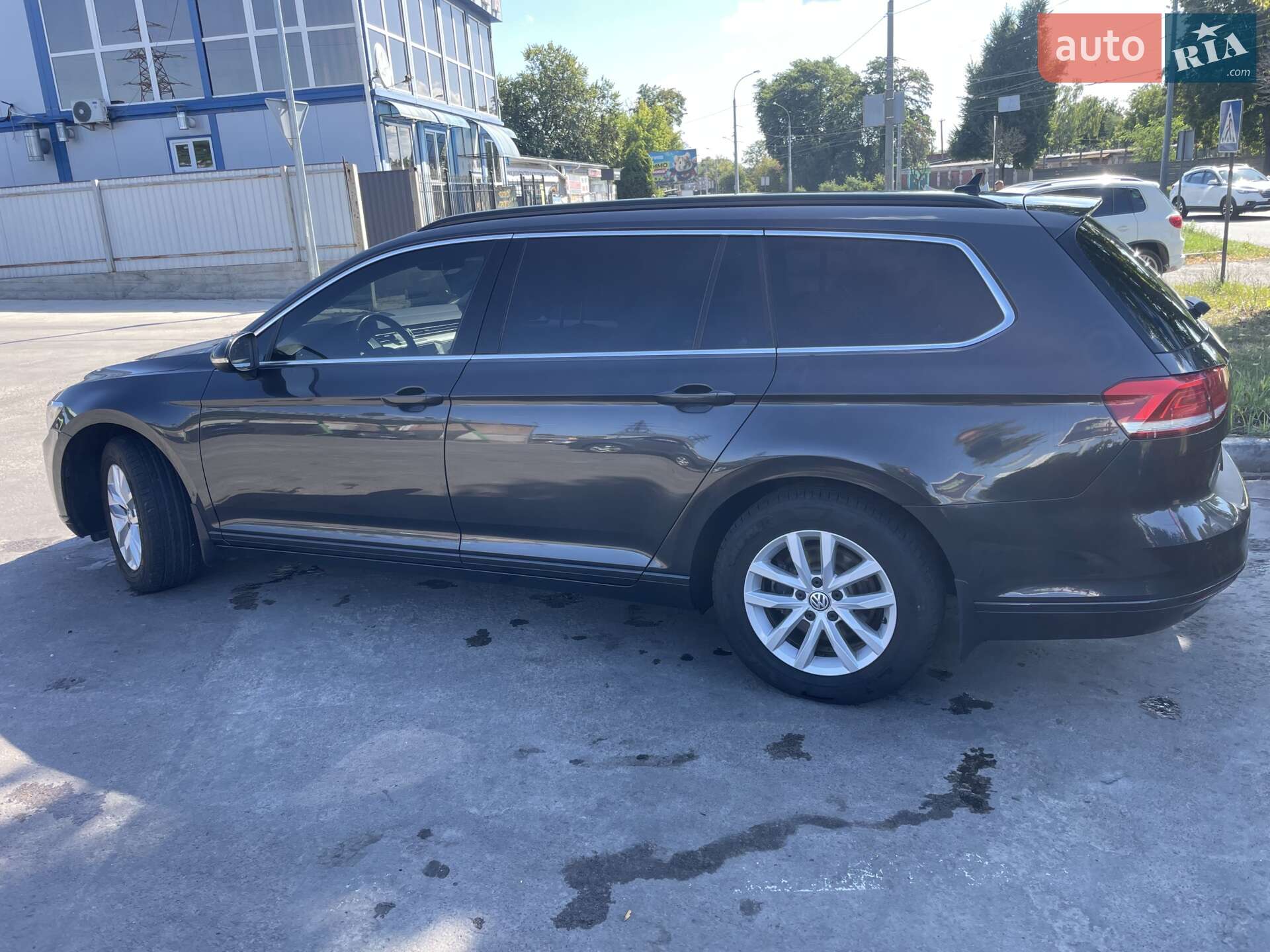 Volkswagen Passat 2017 VIN WVWZZZ3CZJE085885 фото оголошення 37 з 41